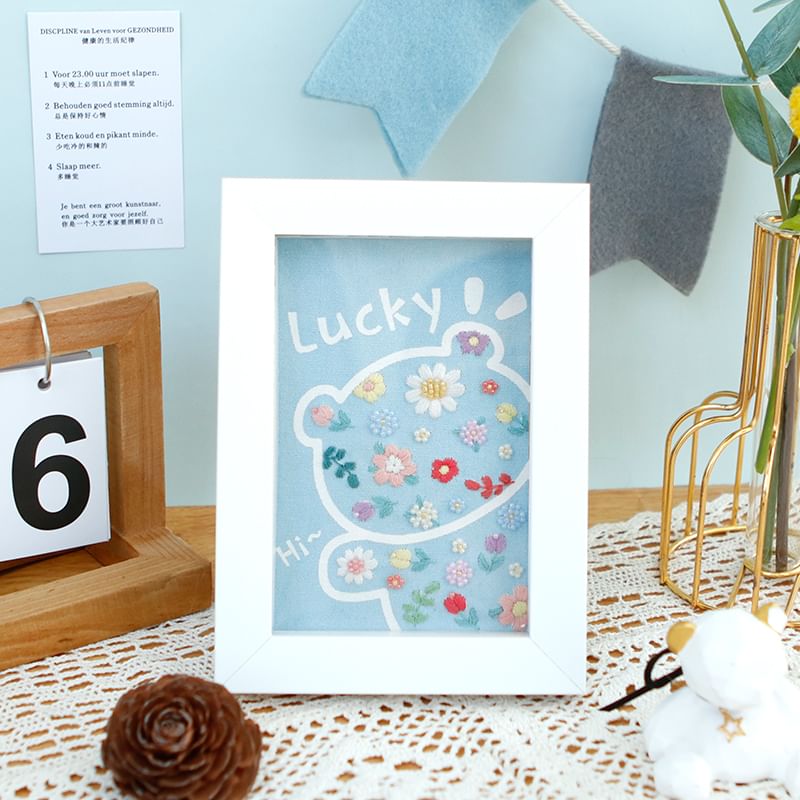 Embroidery Kingdom - DIY borduurpakket met frame-ornamenten (verschillende ontwerpen)