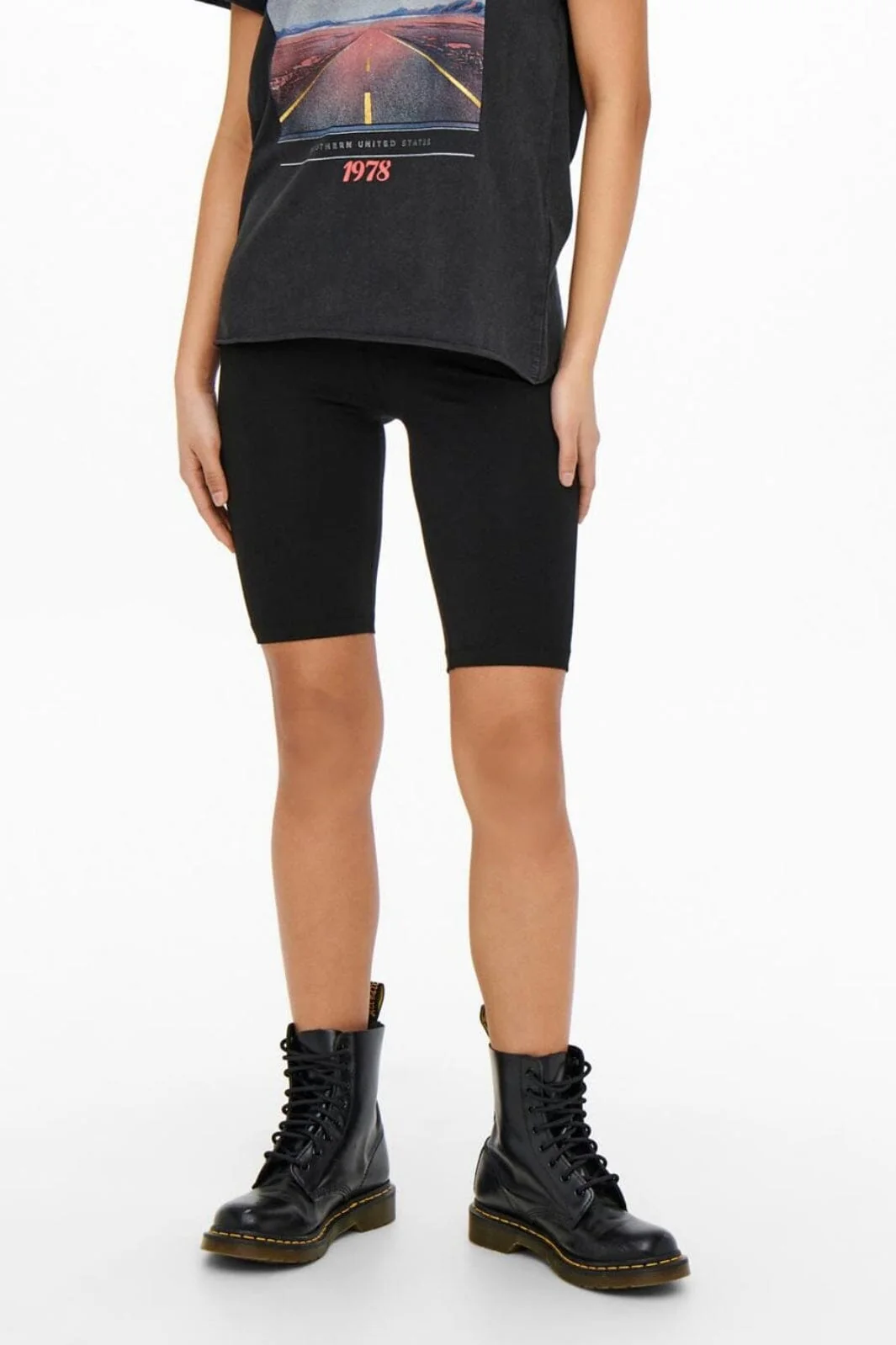 Only Onllove Shorts
