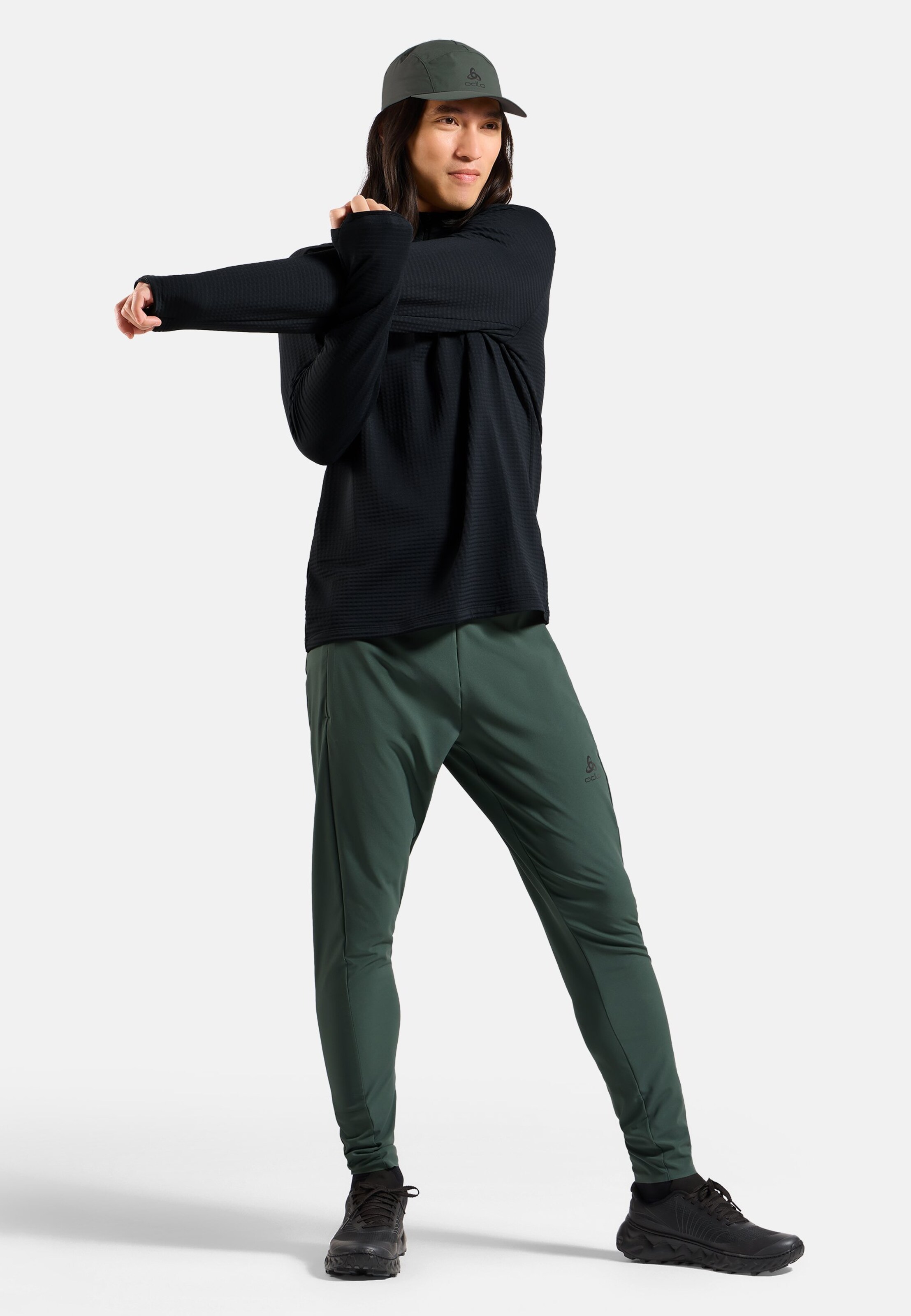 Essentials Thermal Laufshirt mit Halbreissverschluss in black