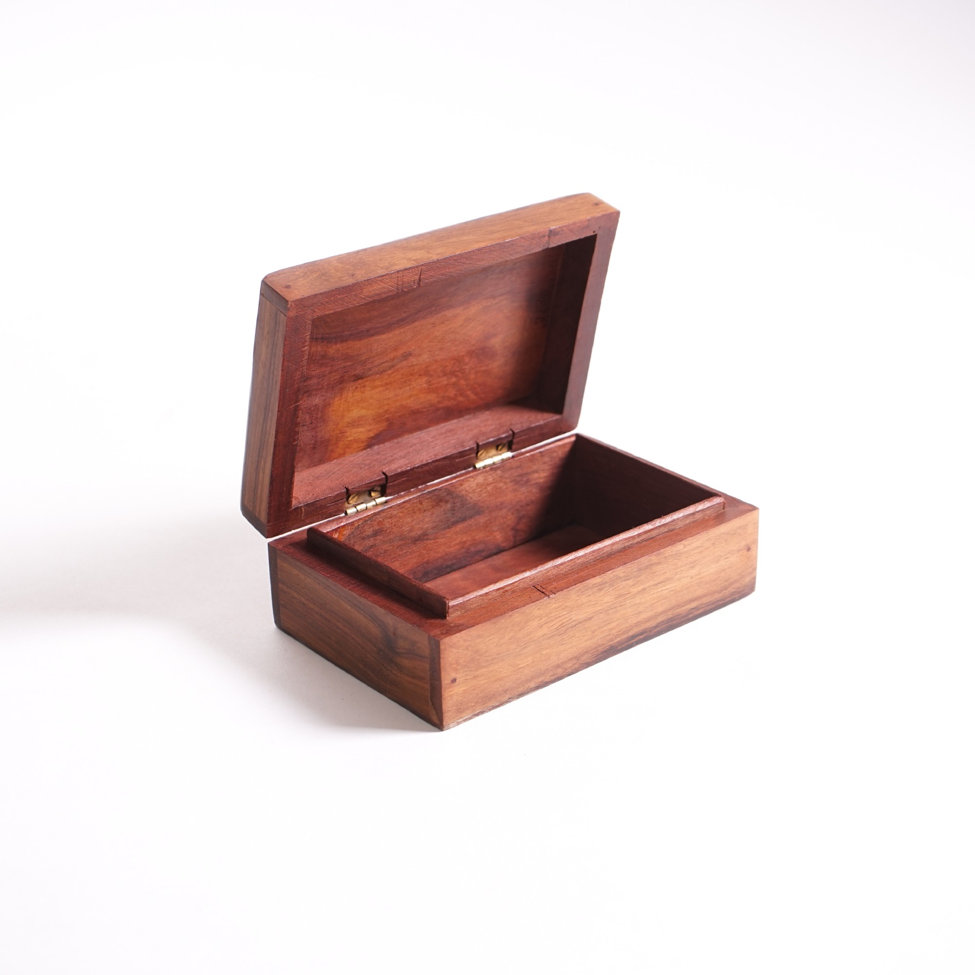 Holz-Schatulle mit Messingintarsien, braun, gold, B 15 cm, L 10 cm, H 6 cm von fischer's lagerhaus