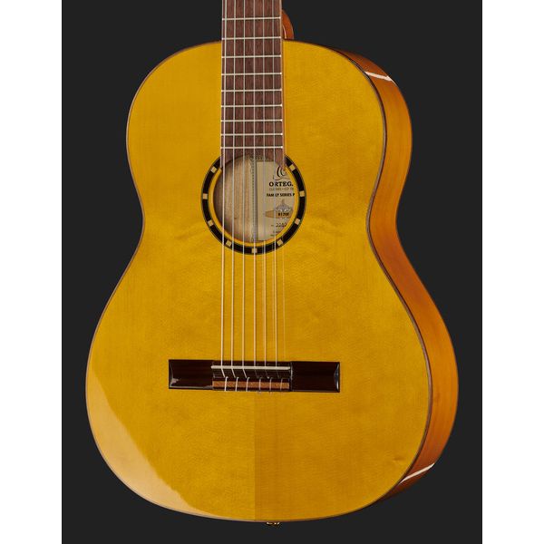 Ortega R170F