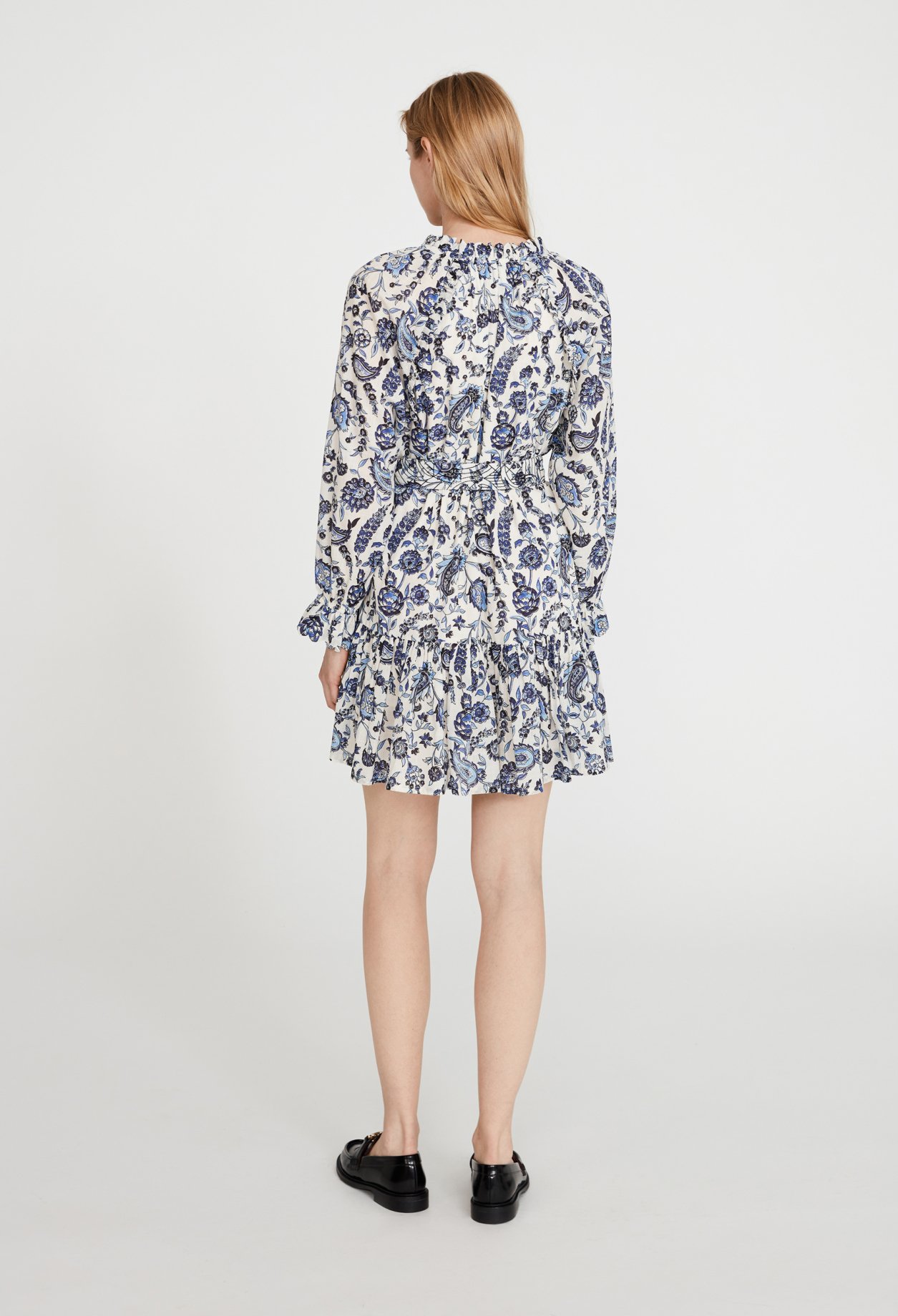 Robe ceinturee motif floral
