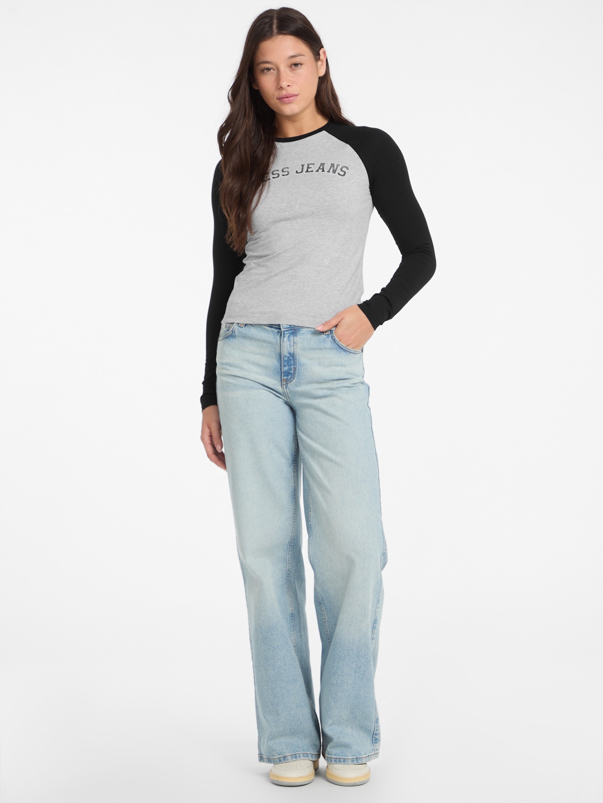 Camiseta raglan de gola redonda