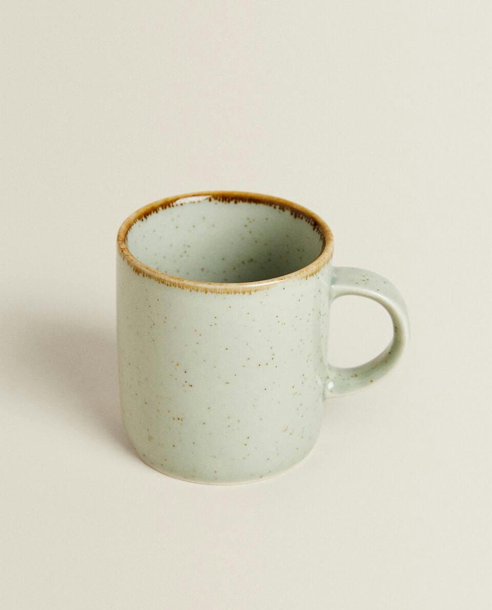 CANECA DE PORCELANA COM BORDA DE ACABAMENTO ANTIGO