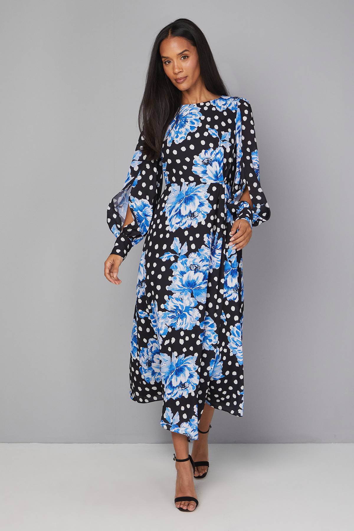 Wallis Robe Midi Florale à Manches Fendues et Drapé