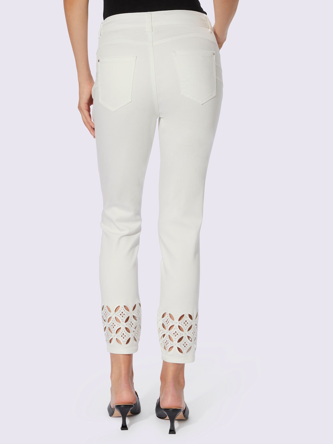Pantalon push-up détail à découpes