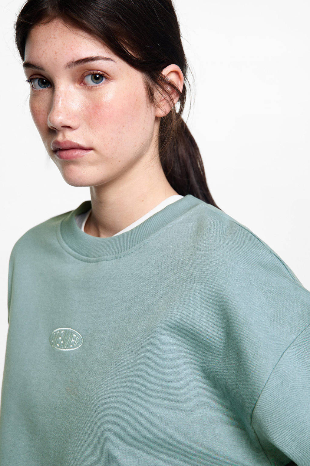 MANGO TEEN sweater met tekst en borduursels mintgroen