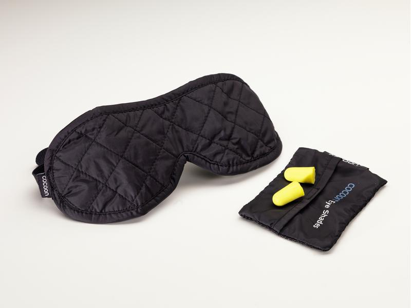 cocoon Schlafmaske Eye Shades Black / Grey Schlafbrillen aus weicher Mikrofaser und Ripstop Nylon für optimalen Schlafkomfort auf Reisen