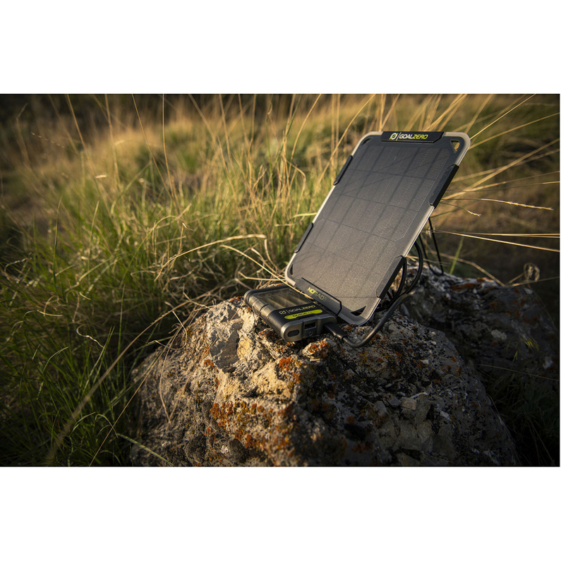 Goal Zero Guide 12 Nomad Solar Kit