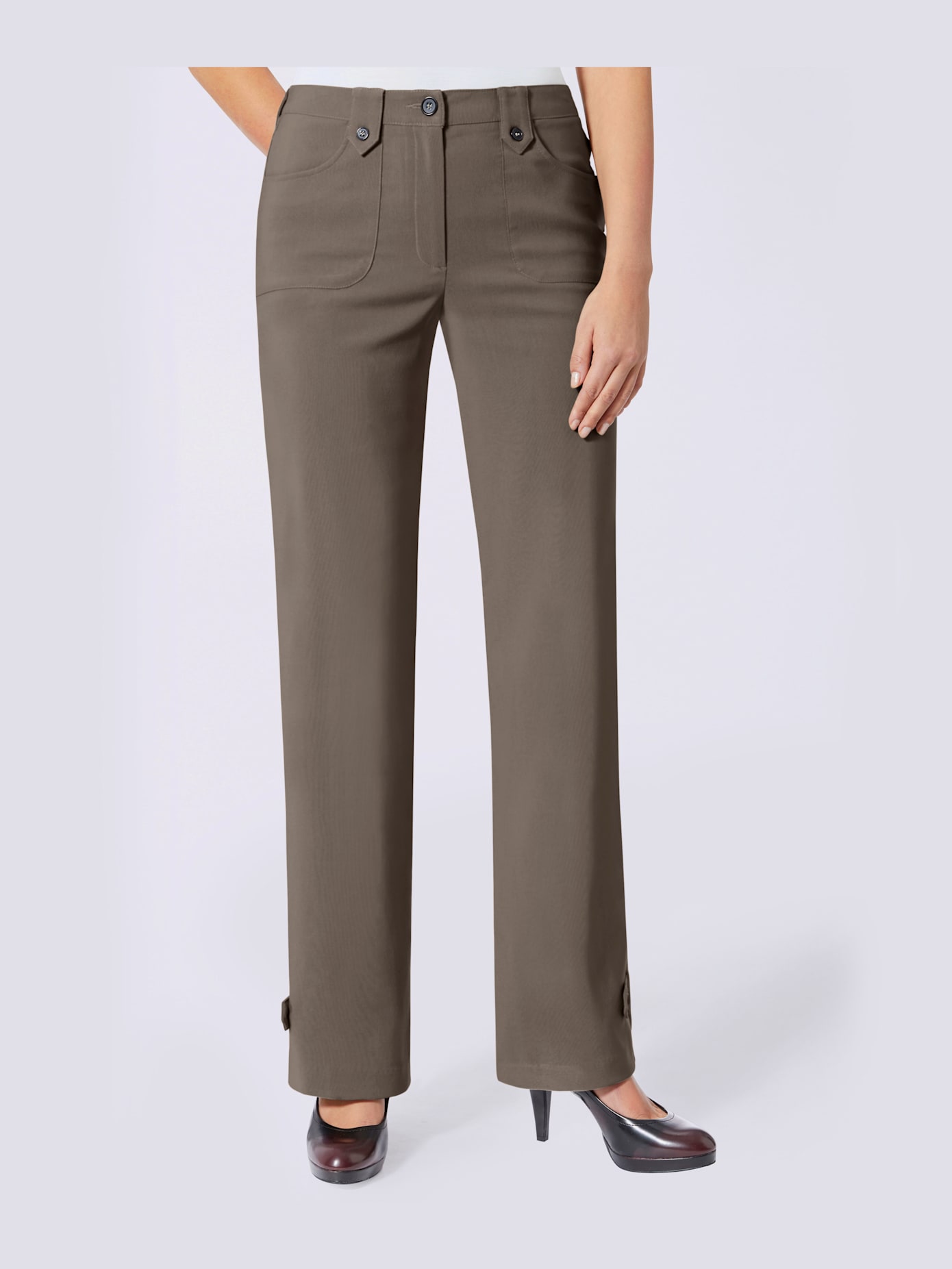 Pantalon coupe droite détails boutonnés