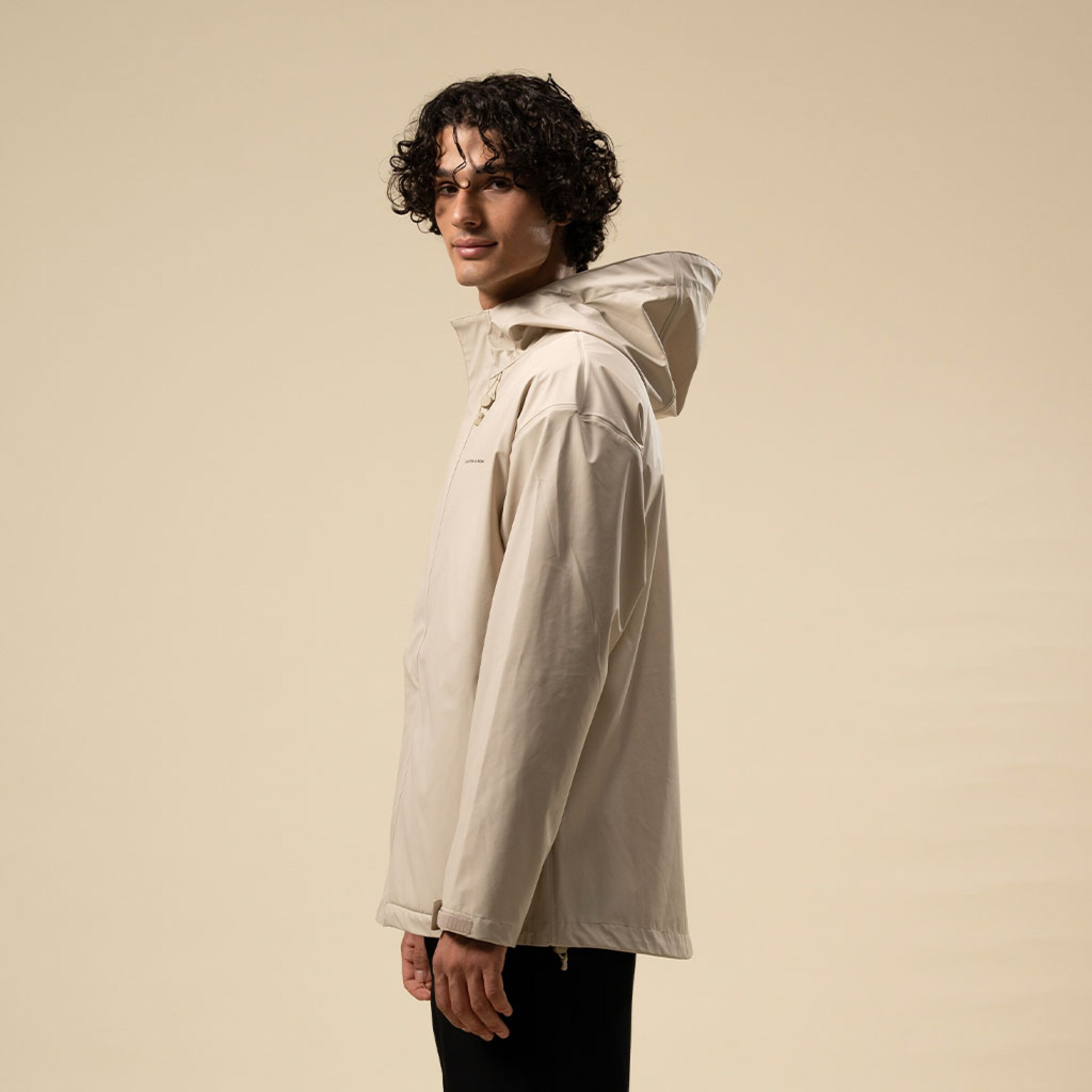 Everyday Rain Jacket Short Sandstone
