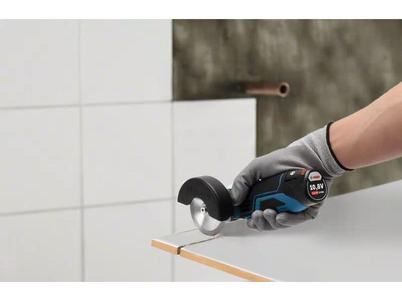 Bosch Professional Winkelschleifer GWS 12 V-76 Set Weltweit erster professioneller kleiner 12-Volt-Winkelschleifer