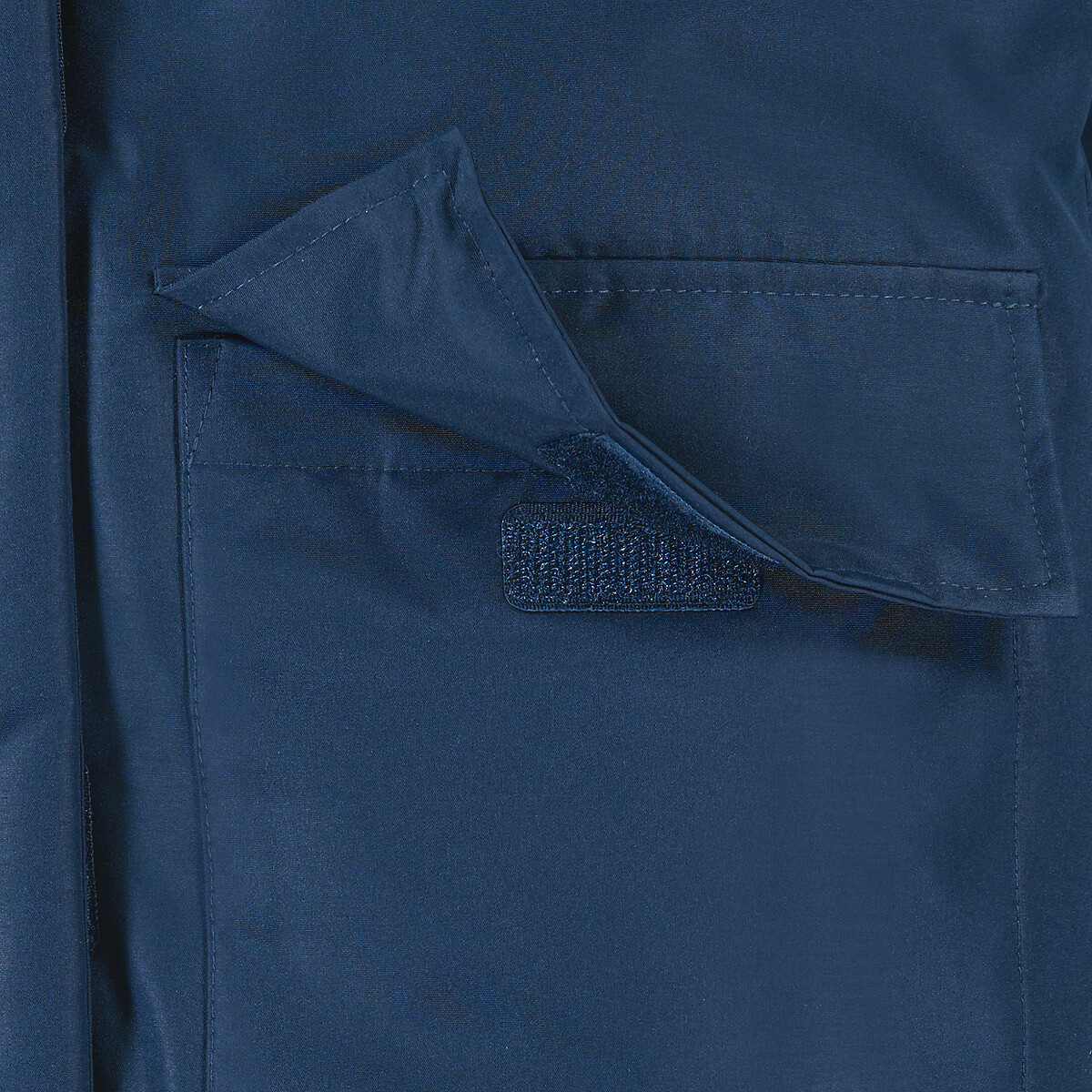 COLEÇÕES LA REDOUTE<br>Parka técnica com acabamento em pele sintética no capuz
