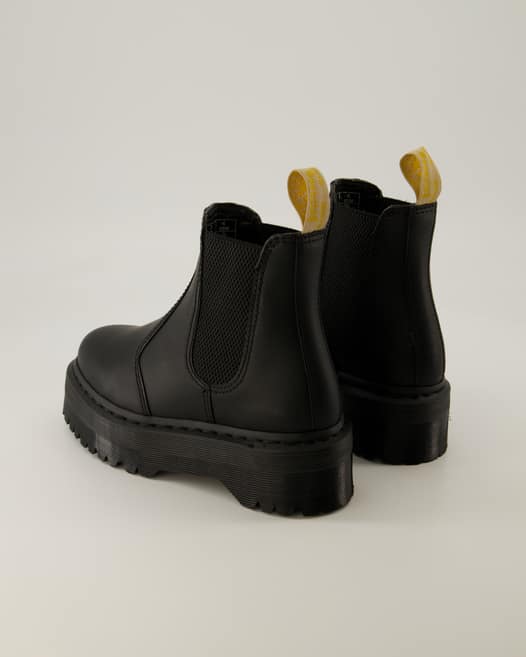 Dr. Martens V 2976 Quad Chelsea Boots in Schwarz