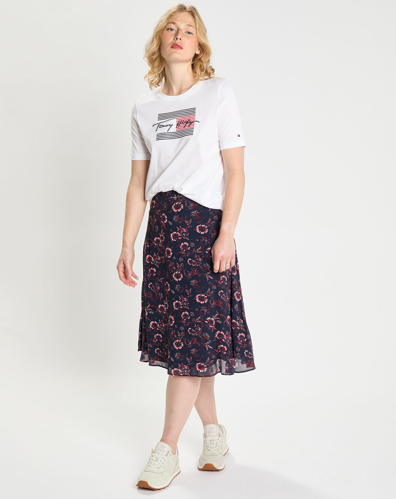 Tommy Hilfiger Jupe midi Theme à fleurs bleu/rouge