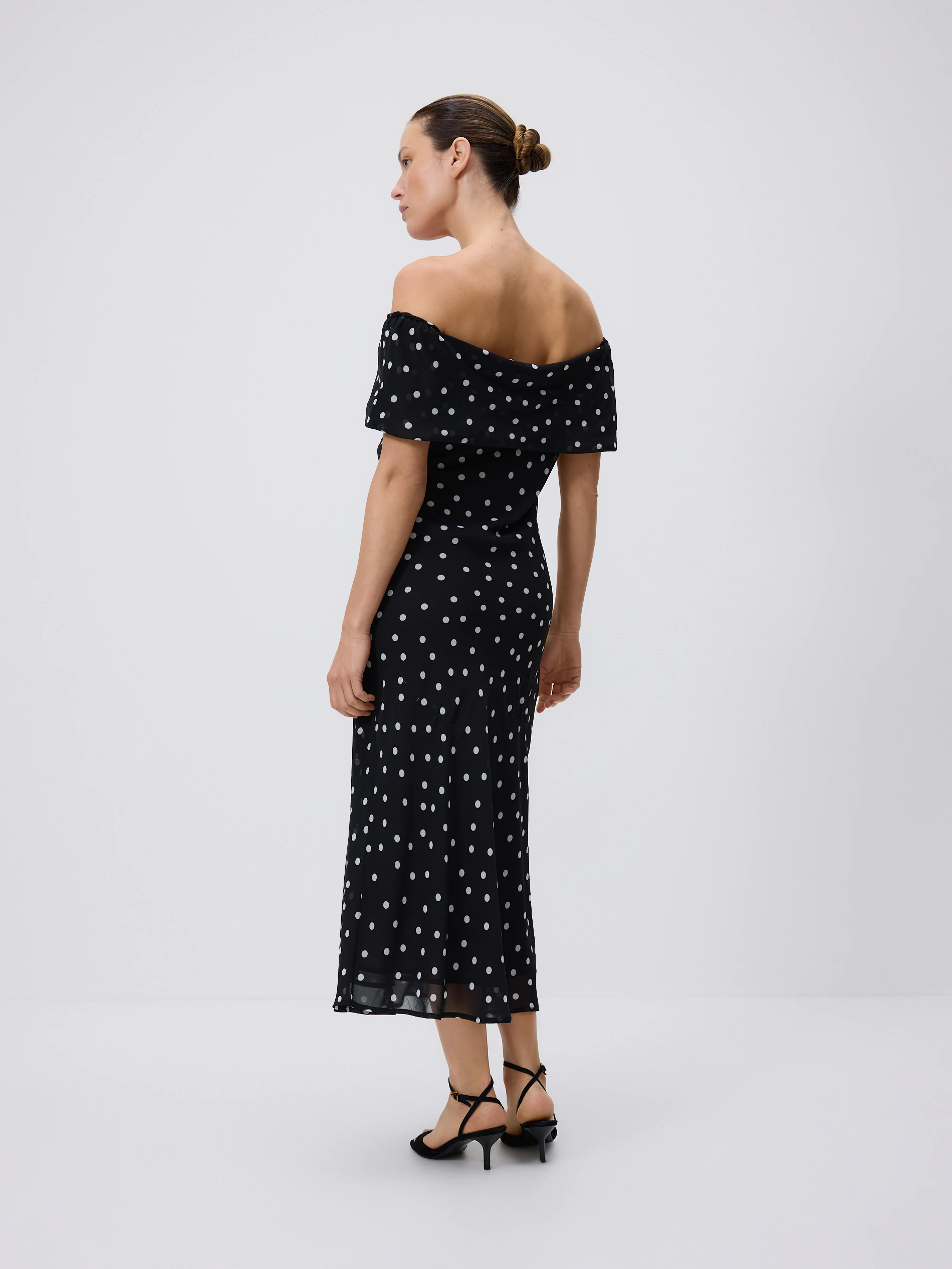 Midikleid mit Punkten