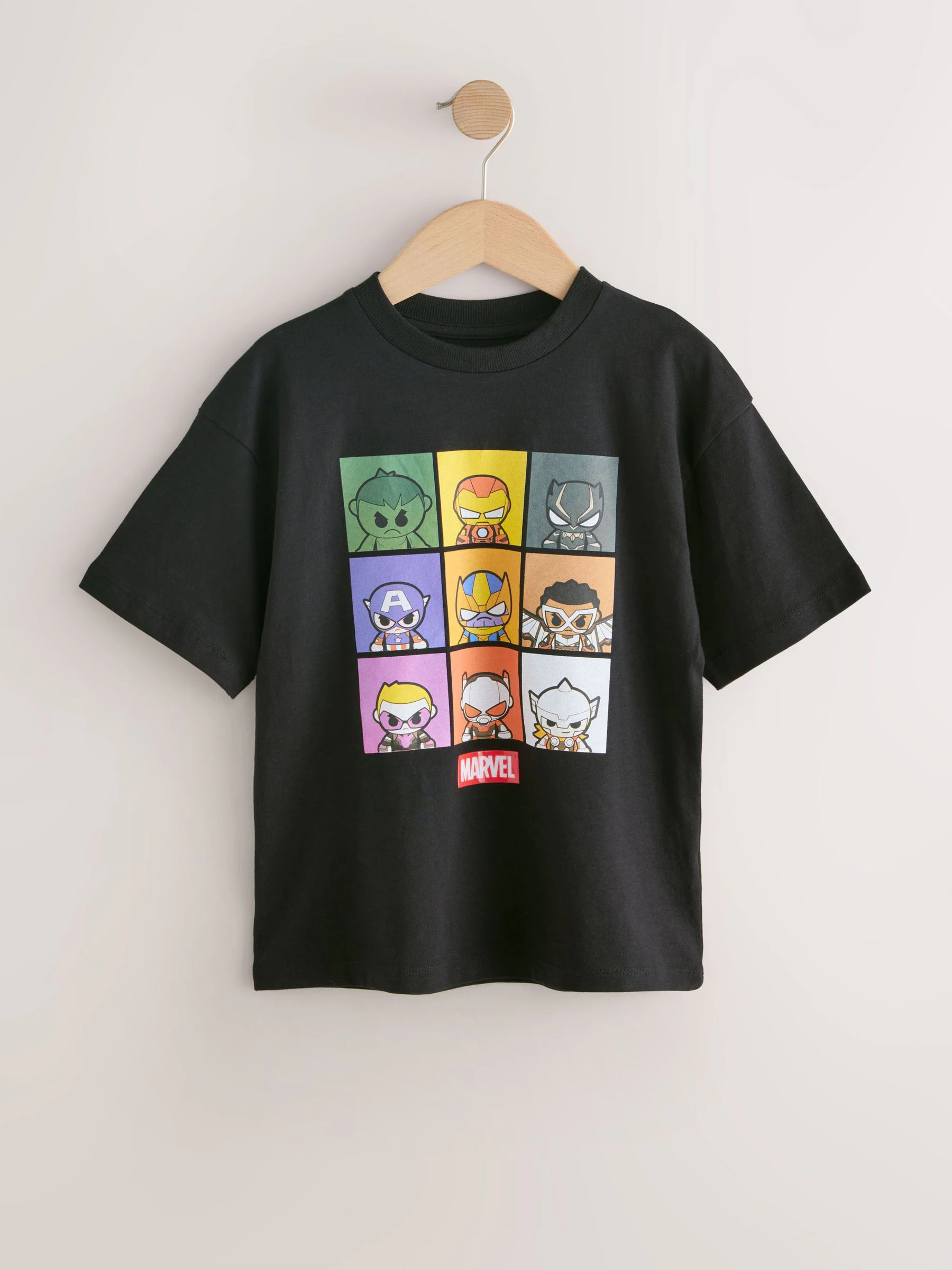 Zwart - Marvel Avengers T-shirt met korte mouwen (3-16 jr)