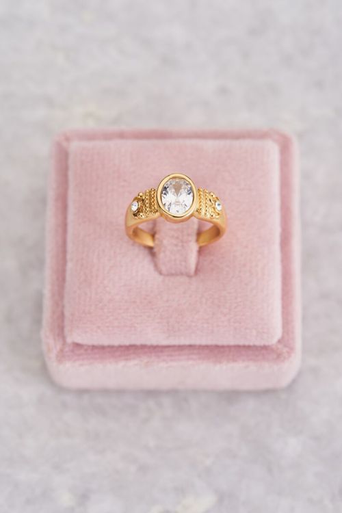 Ice cubes ring
