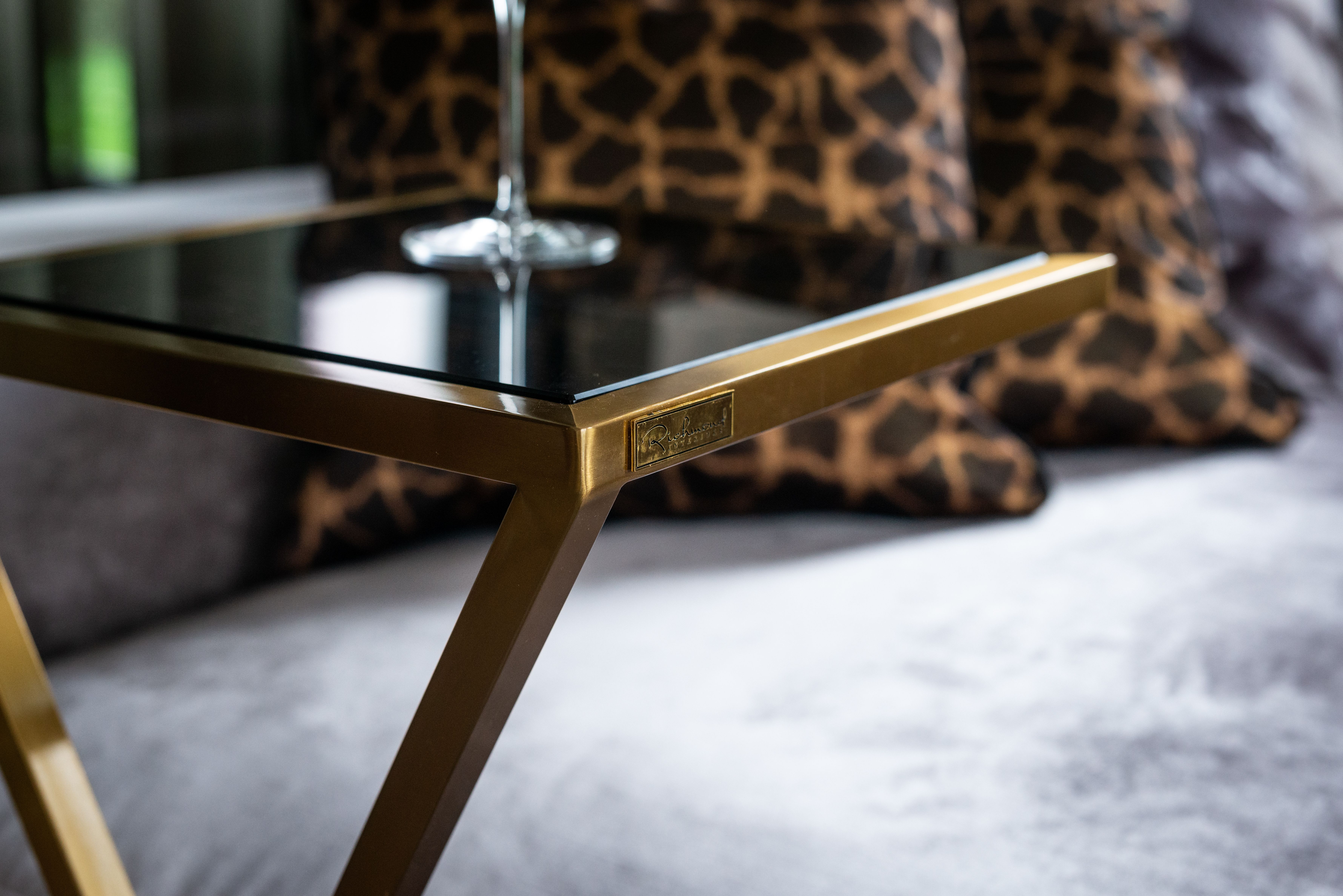 Bijzettafel goud 210847 Paramount B35 x D35 x H66 cm