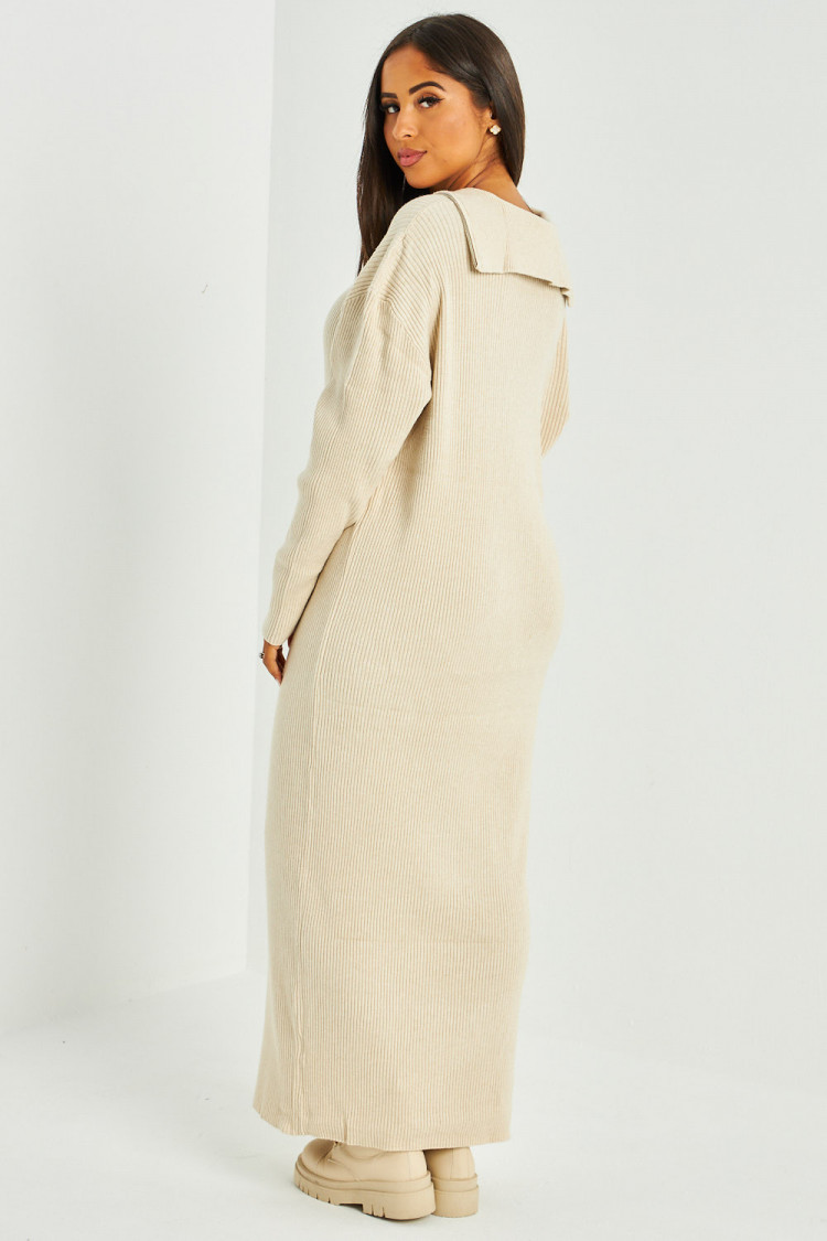 Robe pull beige col roulée