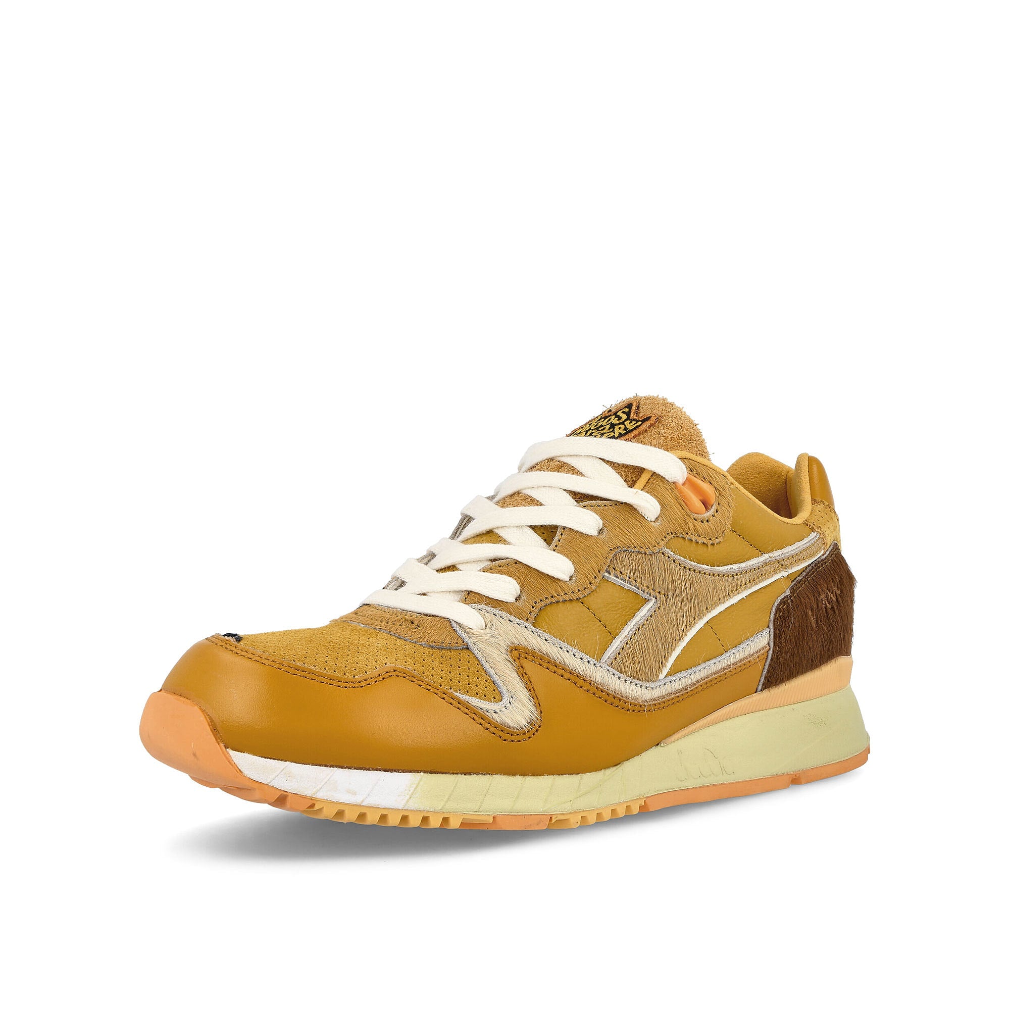 Diadora<br>V7000