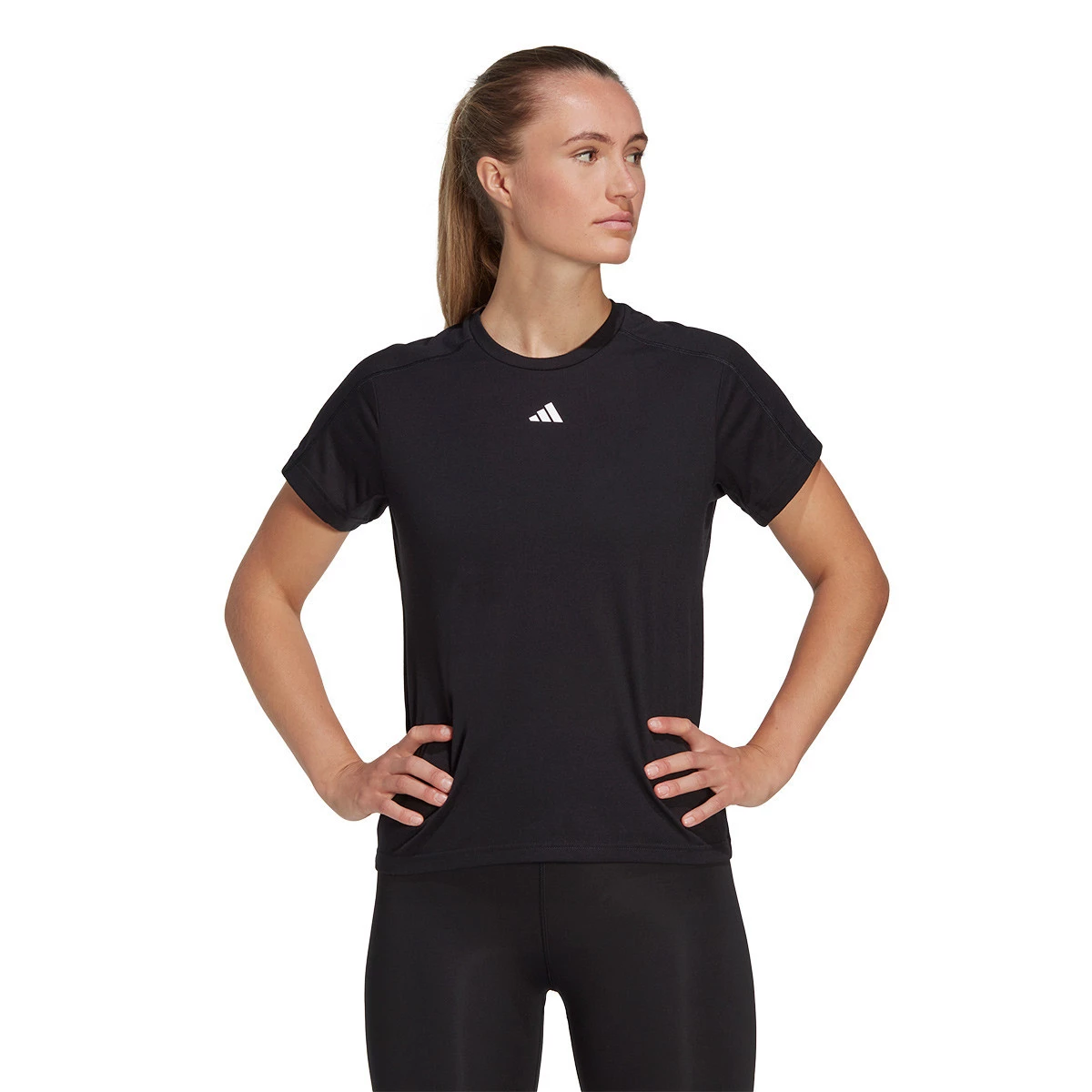 T-Shirt adidas Training Essentials Crew Mulher