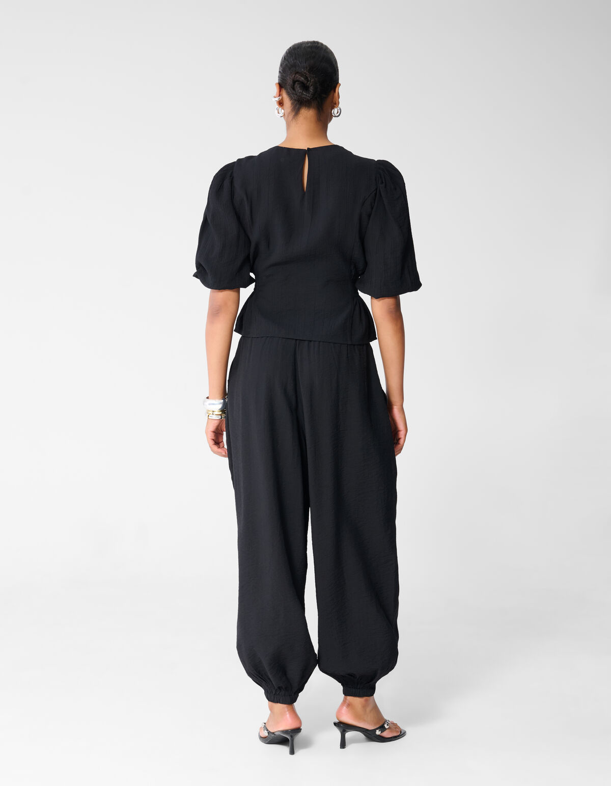 Smock Puff Top Zwart