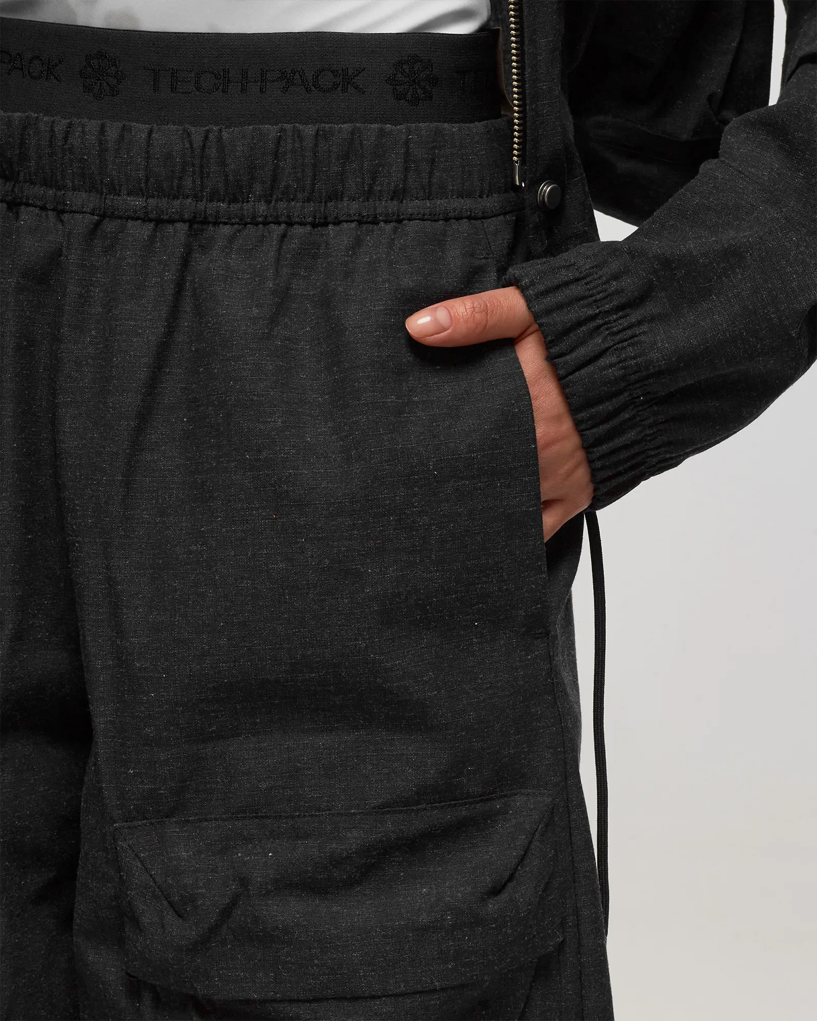 Calça Nike Sportswear Tech Pack Ripstop