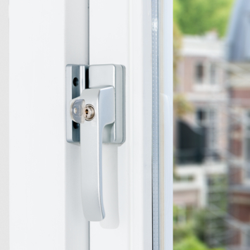 AXA raamsluiting rechts aluminium SKG 1-ster