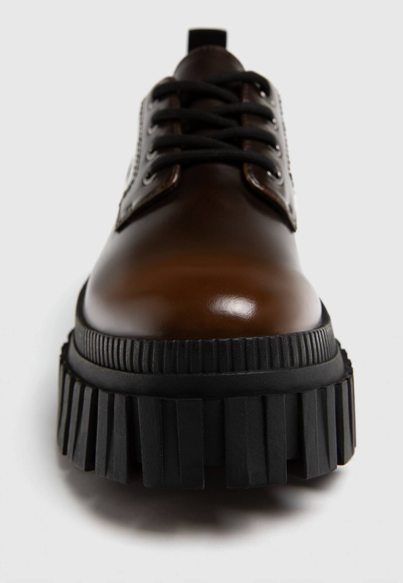 Sapatos Blucher marrons