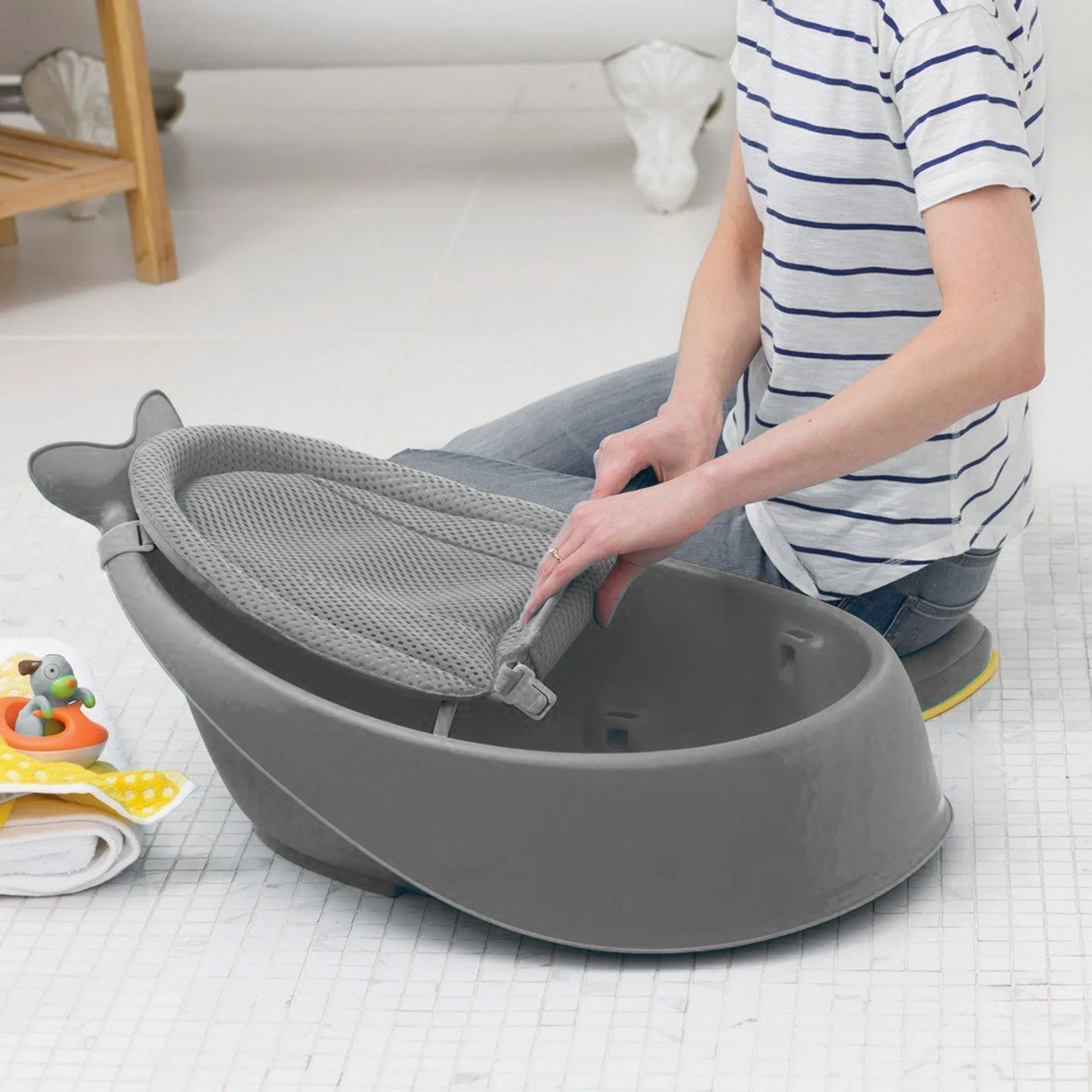Skip Hop Bain 3 En 1 Smart Sling - Baleine Grise