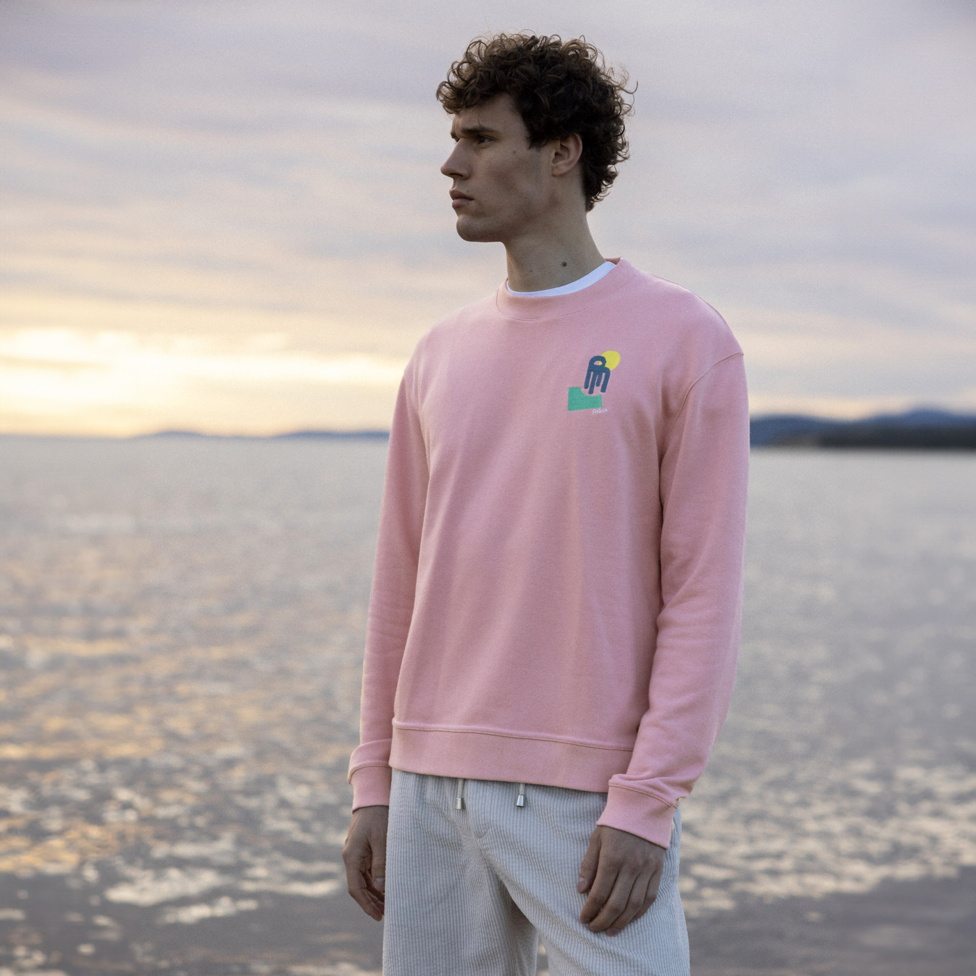 Sweat rose - Diego Faivre coton recyclé et polyester recyclé - modèle fango
