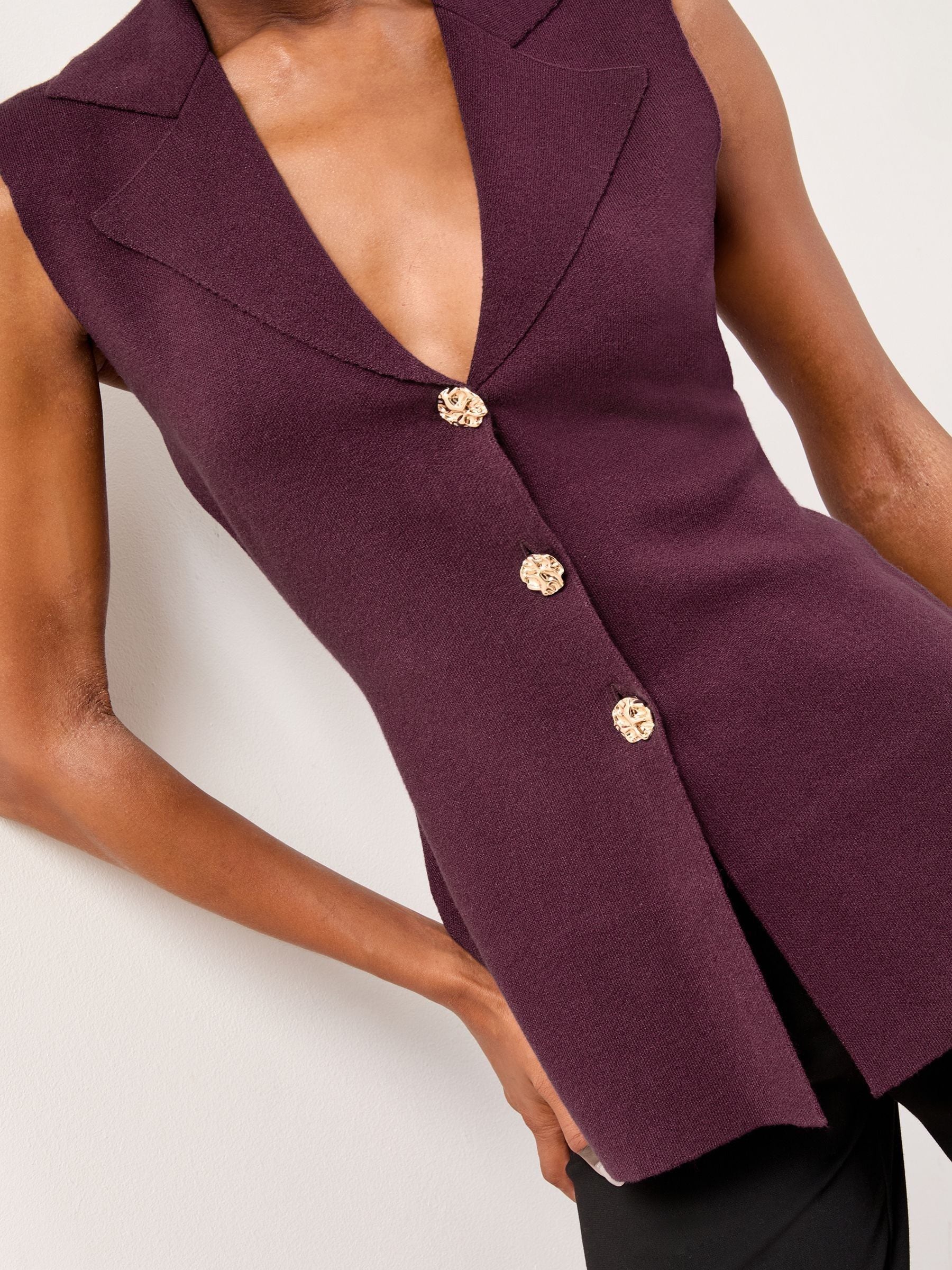 Lipsy Collared V-Neck Sleeveless Knit Waistcoat