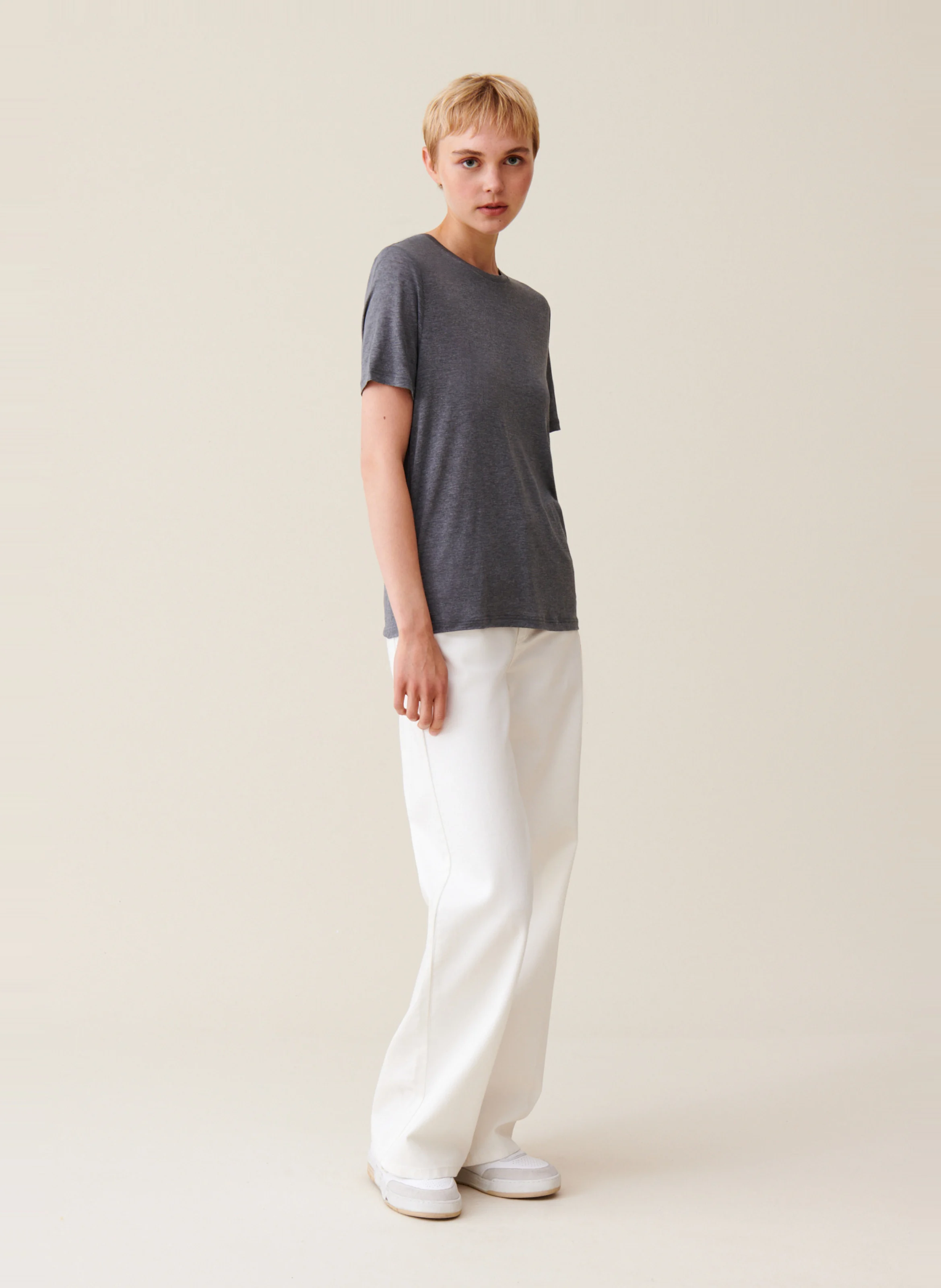 Tee-shirt manches courtes brodé | Gris