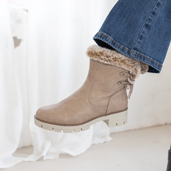 Blue Box gevoerde dames boots beige