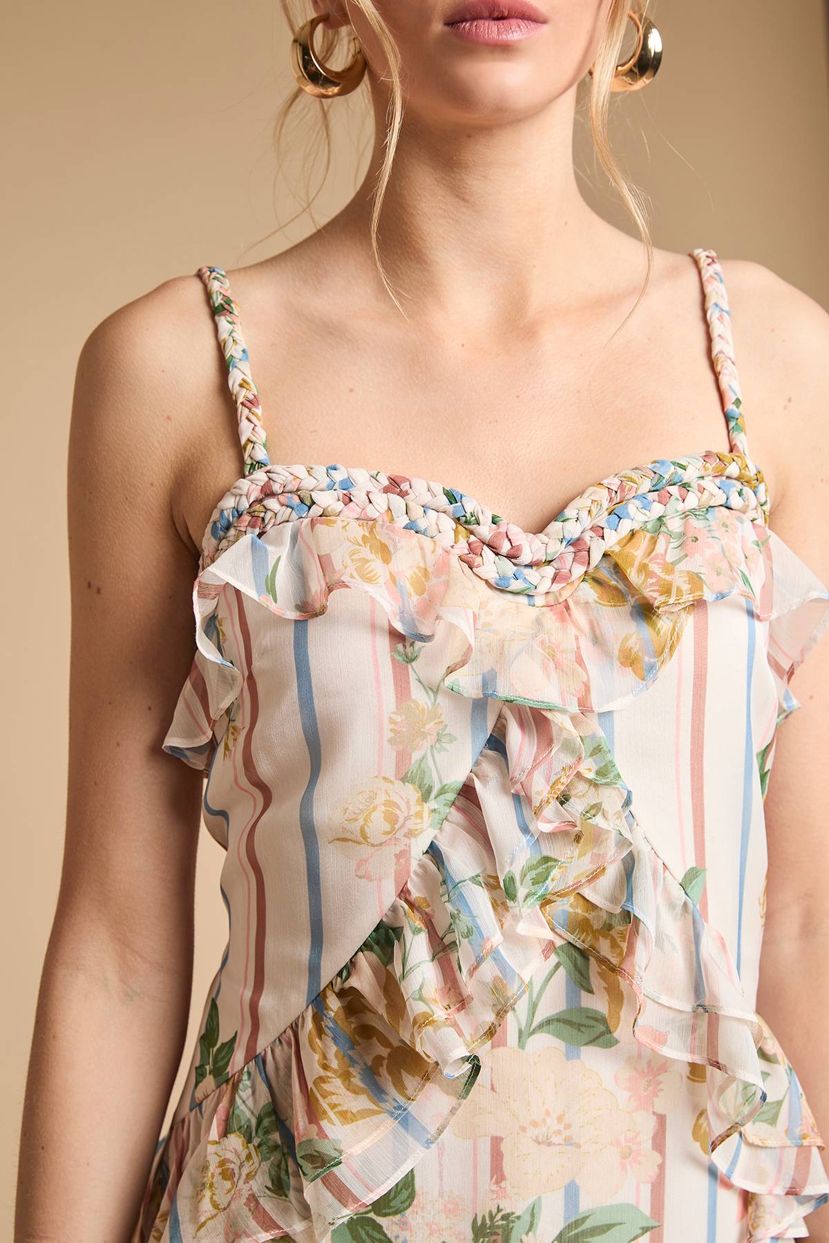 Oasis Robe Mi-longue Caraco À Volants Avec Détail De Corde À L'encolure