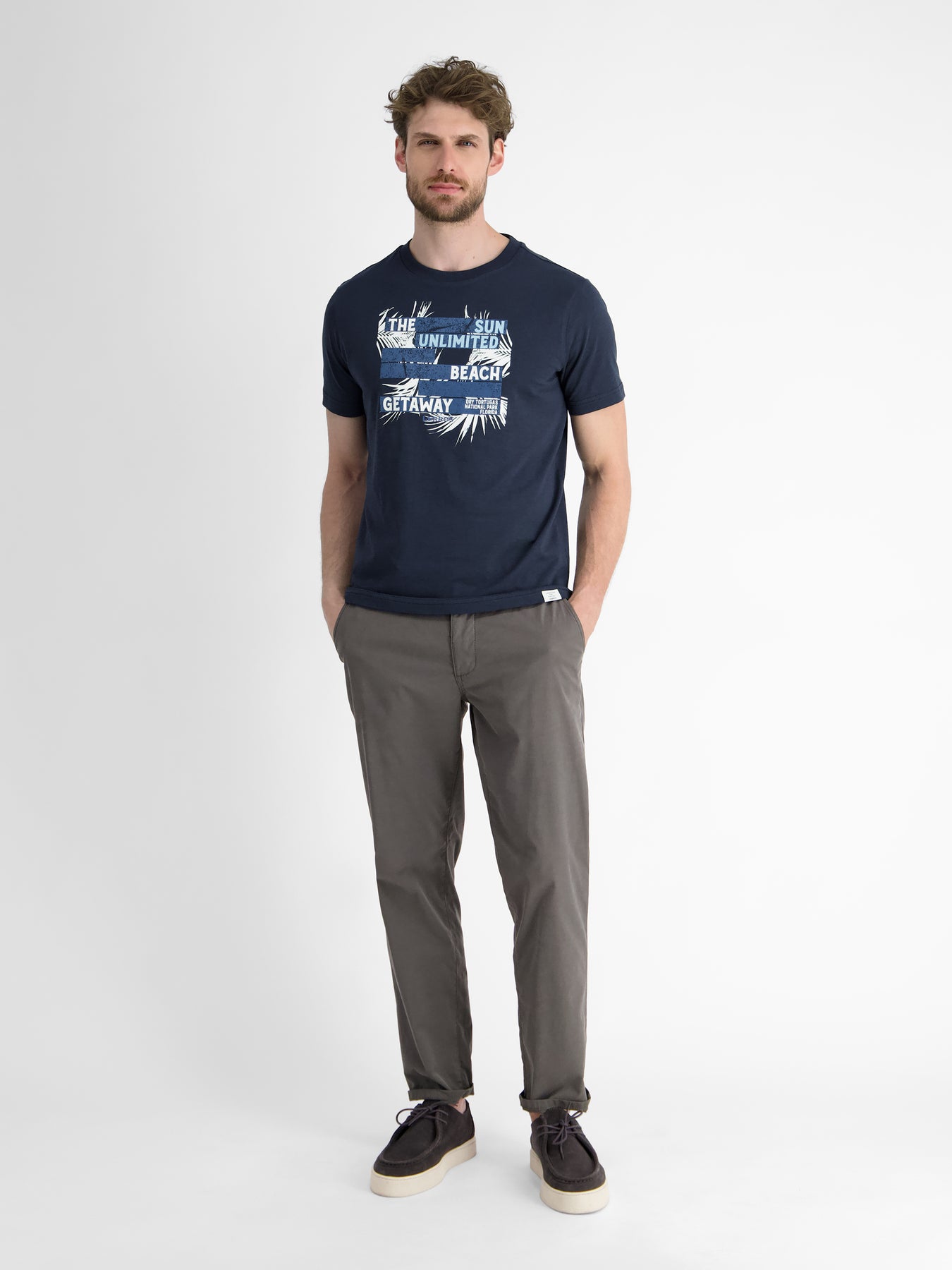 Herren T-Shirt mit sommerlichem Brustprint