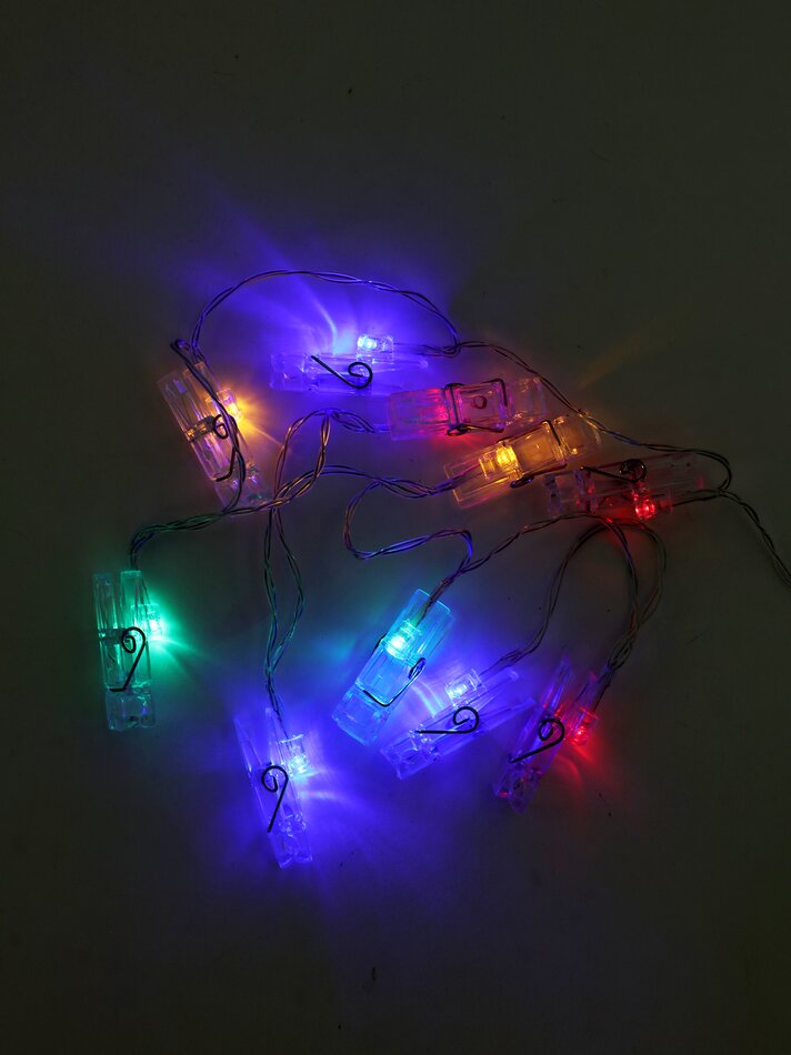 Cordão de luzes LED com 10 unidades - Diversas cores