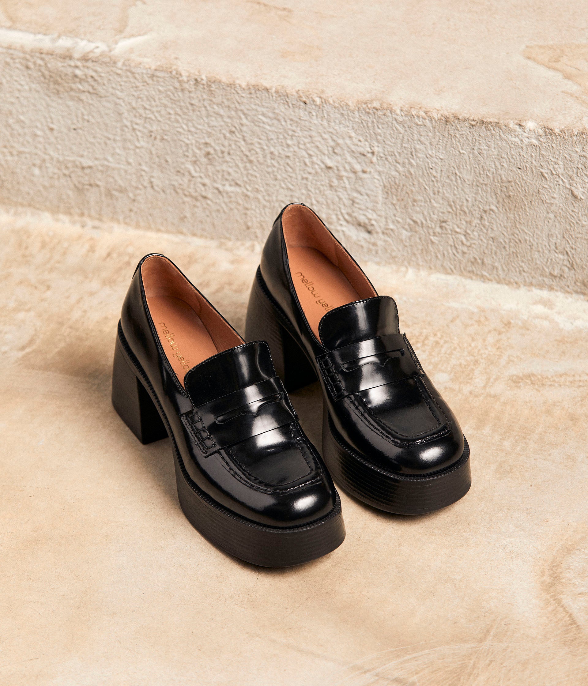 Mocassins noirs plateforme Anouch