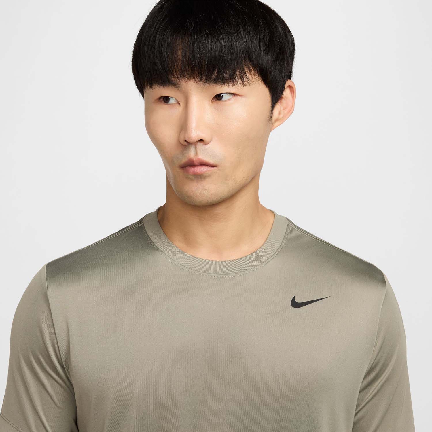 Nike  Dri-FIT Legend Tee