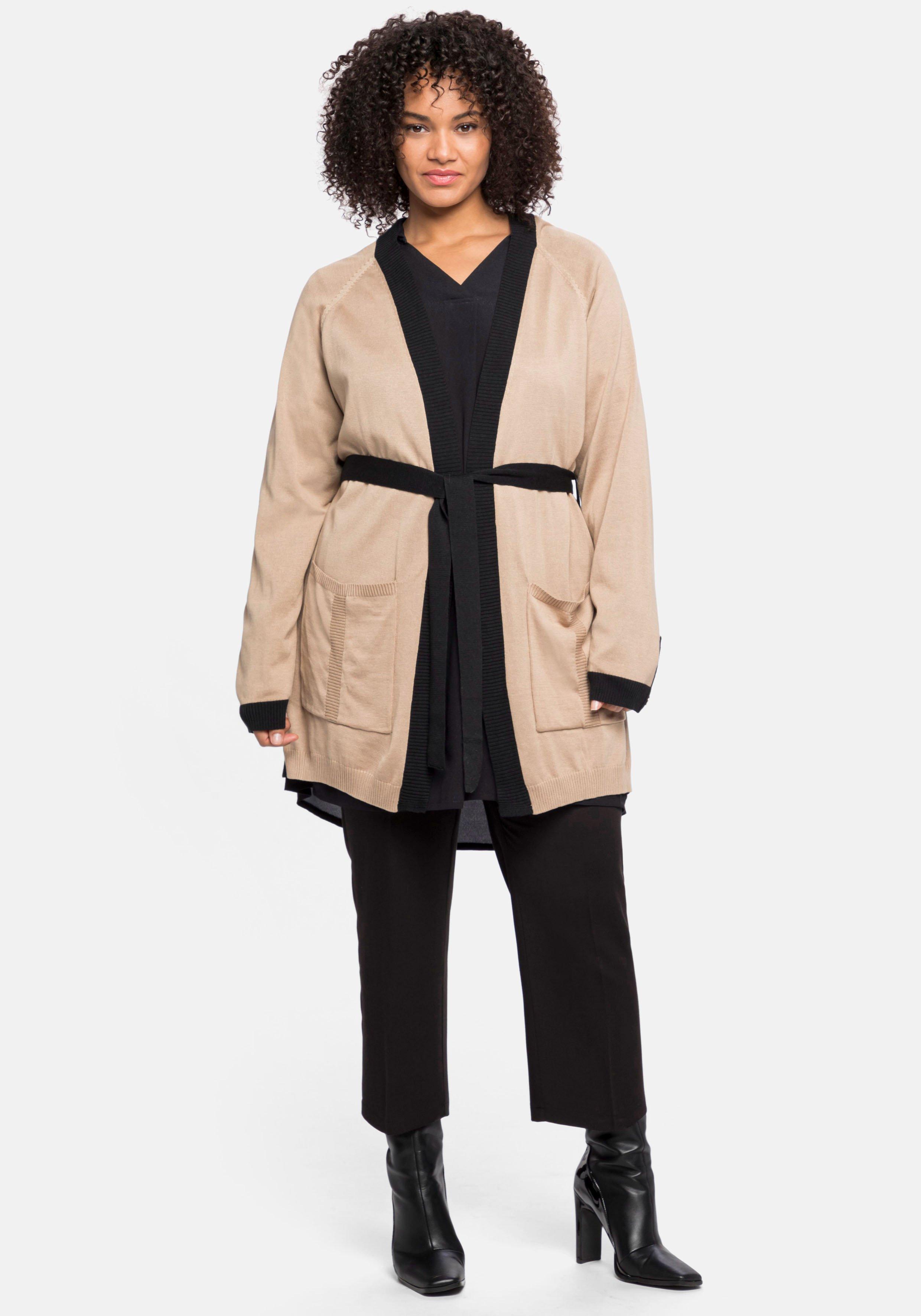 Strickjacke mit Bindegürtel und Kontrastdetails