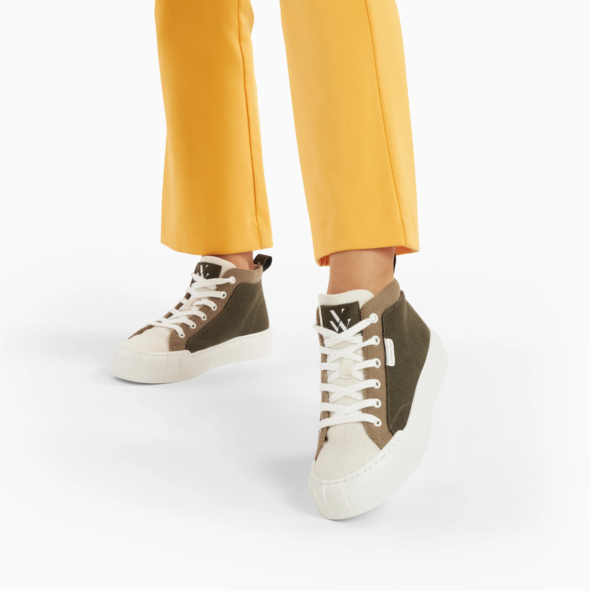 Sneakers-Baskets montantes Clarisse côtelées kaki et beige