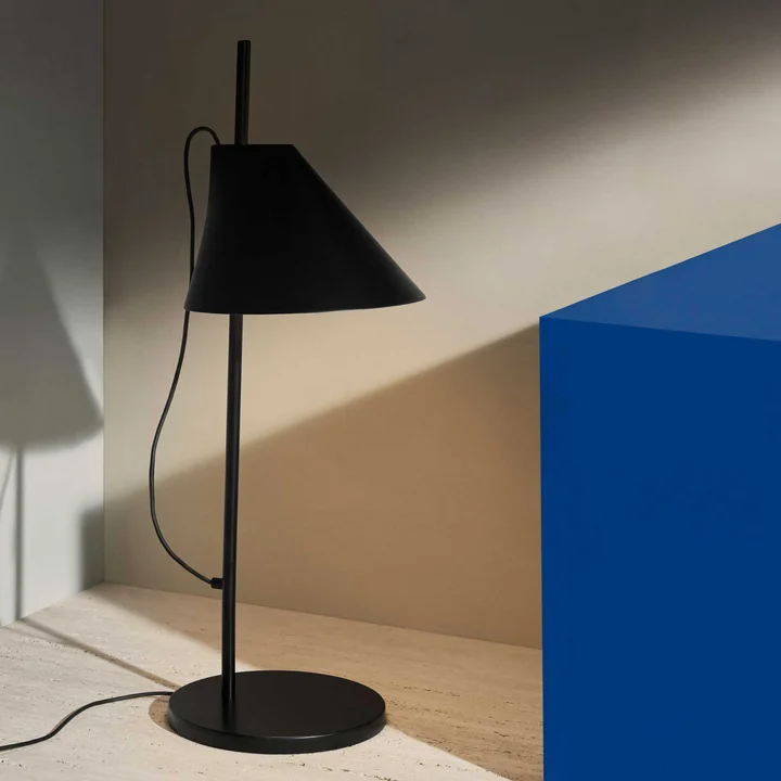 Louis Poulsen - Yuh Stehleuchte LED, schwarz