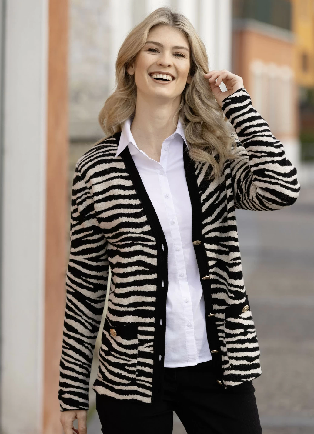 Strickjacke in Jacquard-Dessin