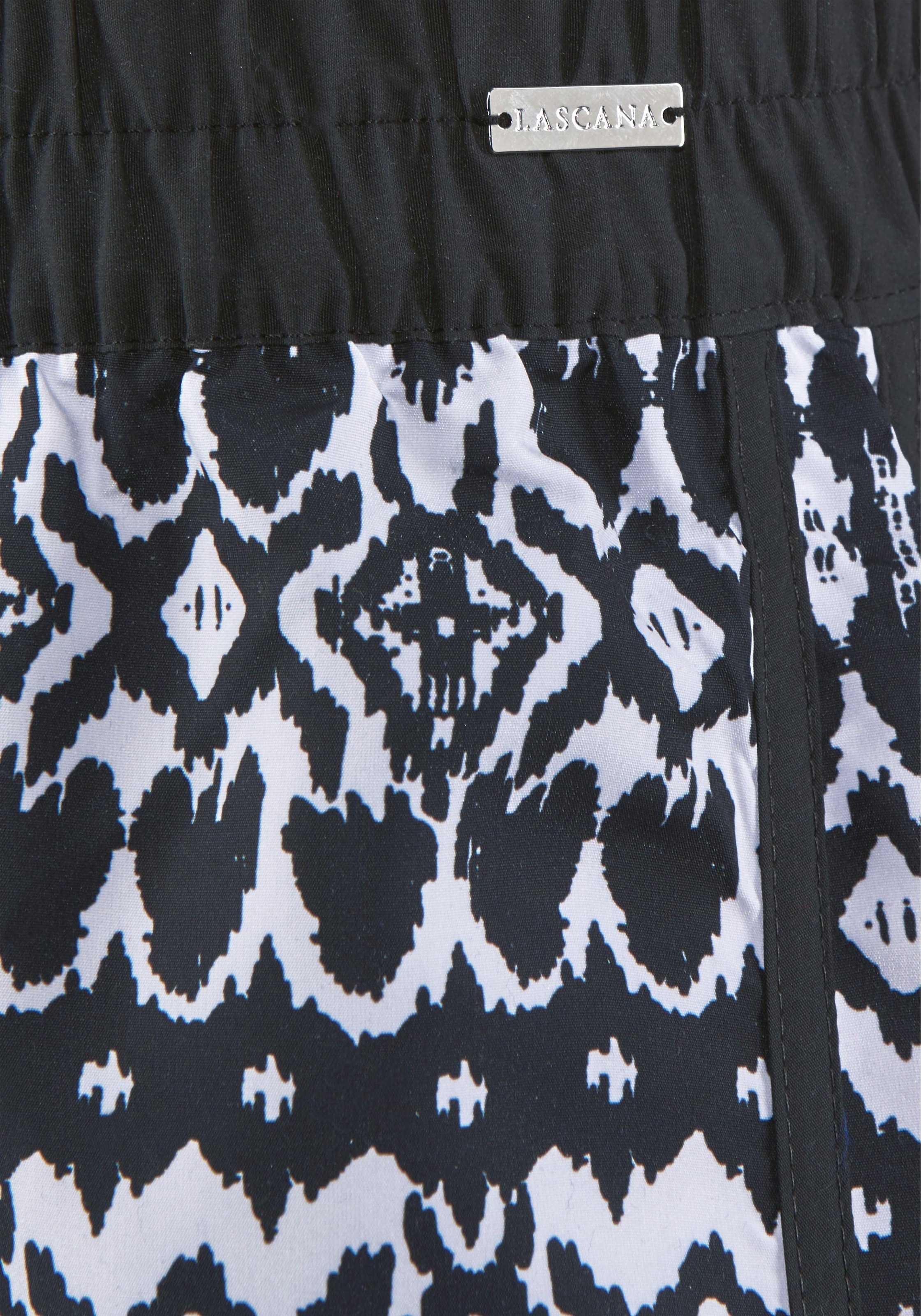 LASCANA Badeshorts , im kontrastreichen Alloverprint