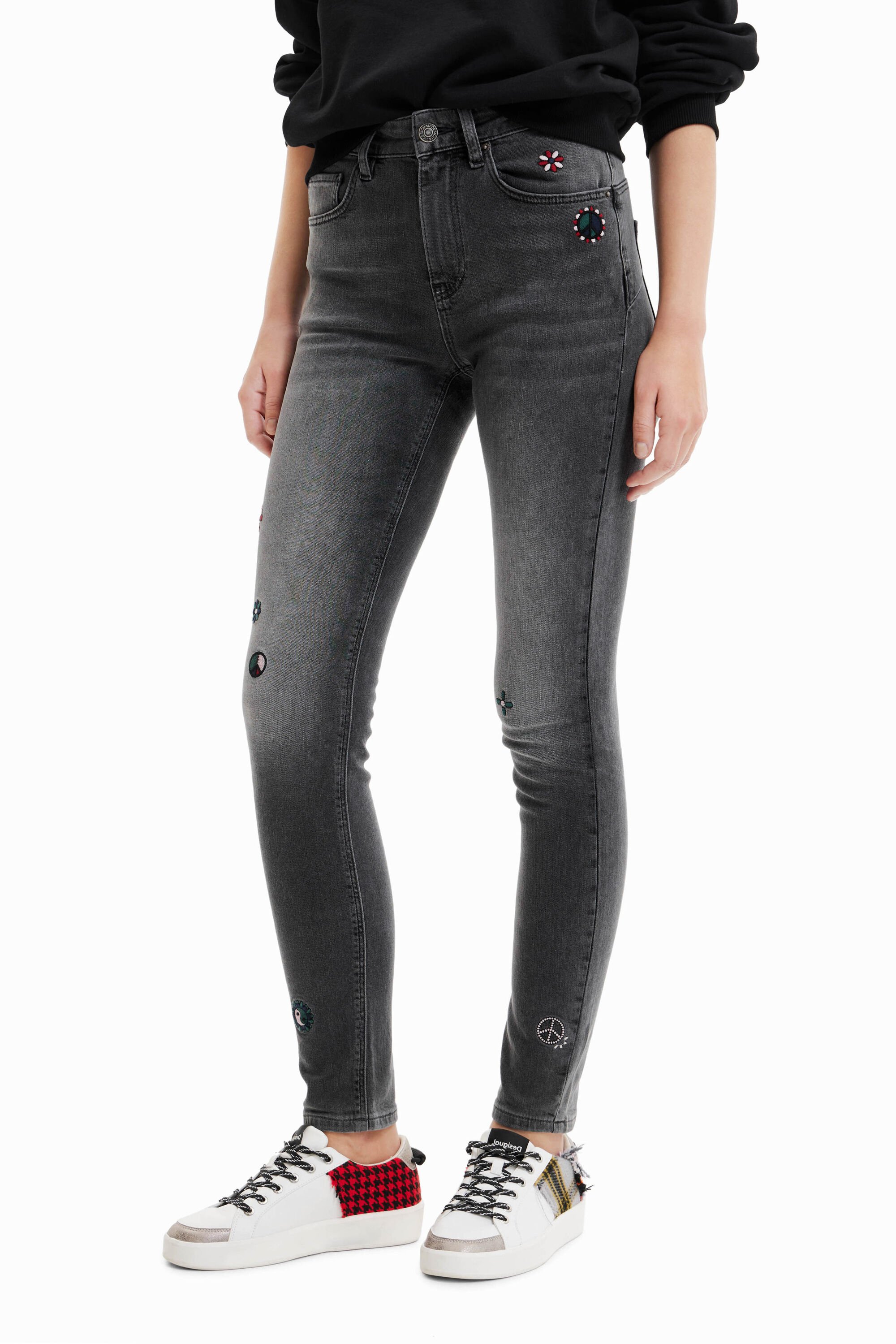 Jean skinny push-up broderies
