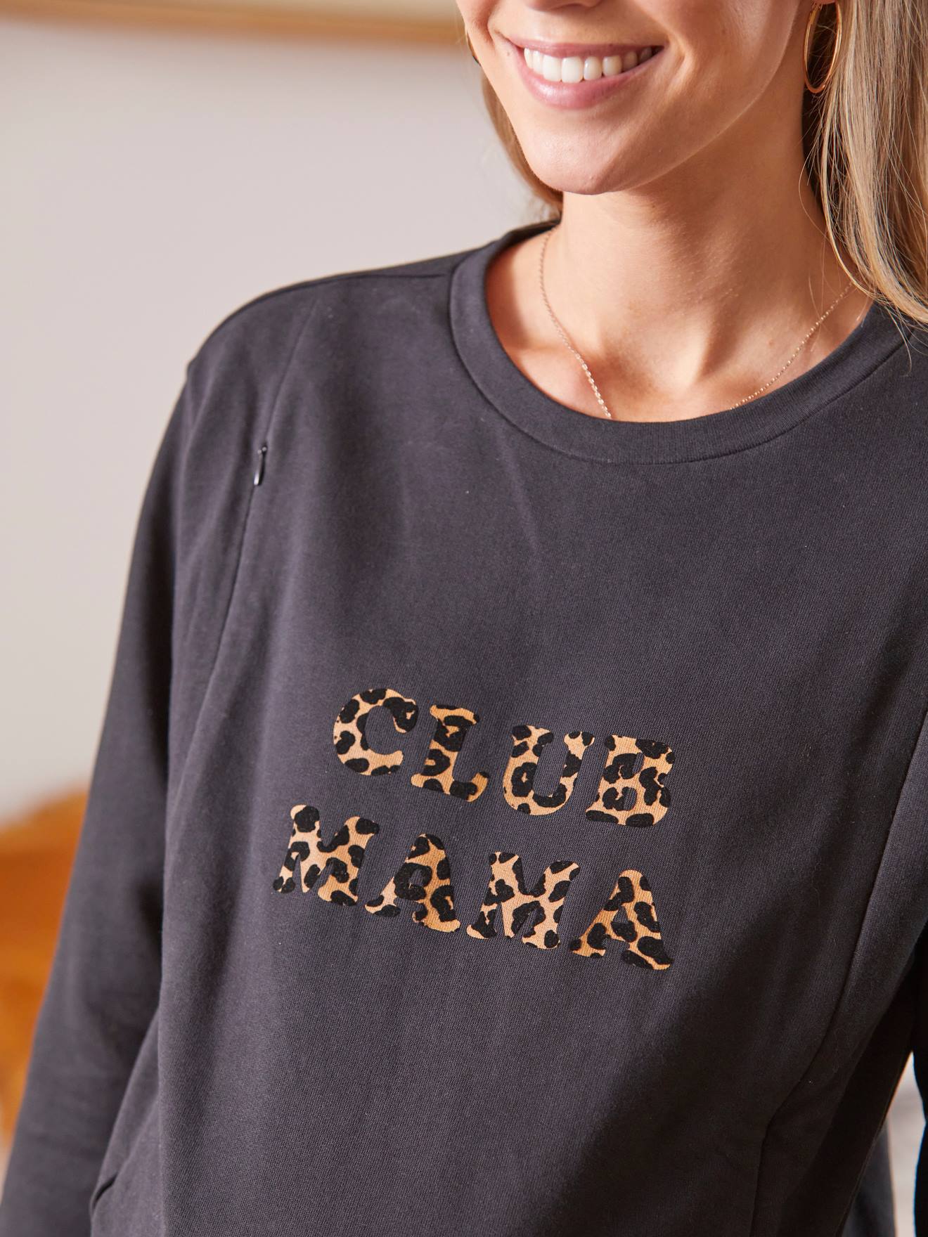 Moletom de lã com mensagem para gestantes e lactantes, preto liso com estampas.