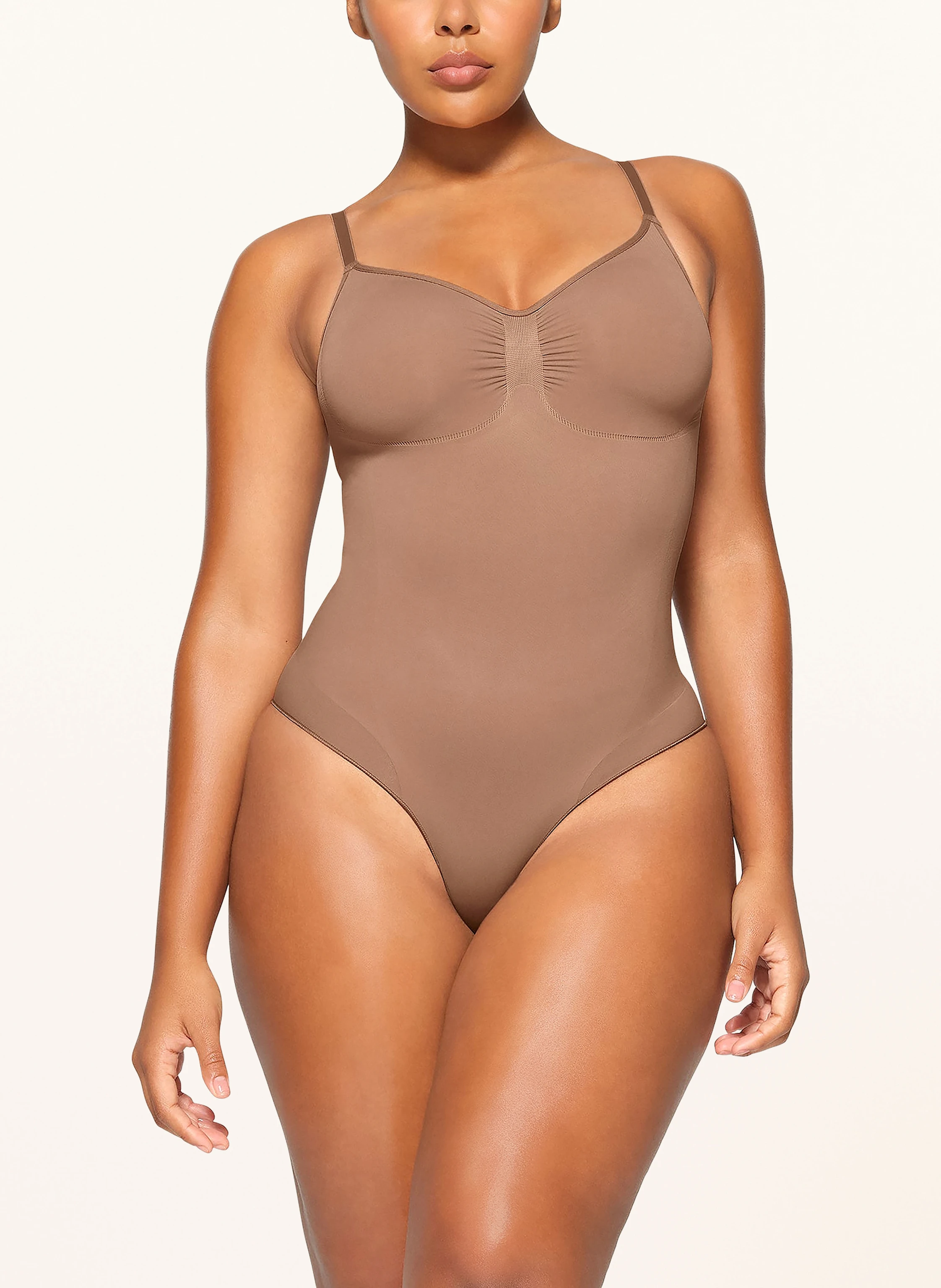 SKIMS Shape-Body SEAMLESS SCULPT