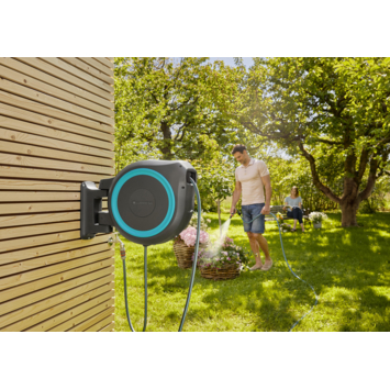 Gardena wandslangenbox Roll Up 35 meter incl tuinspuit