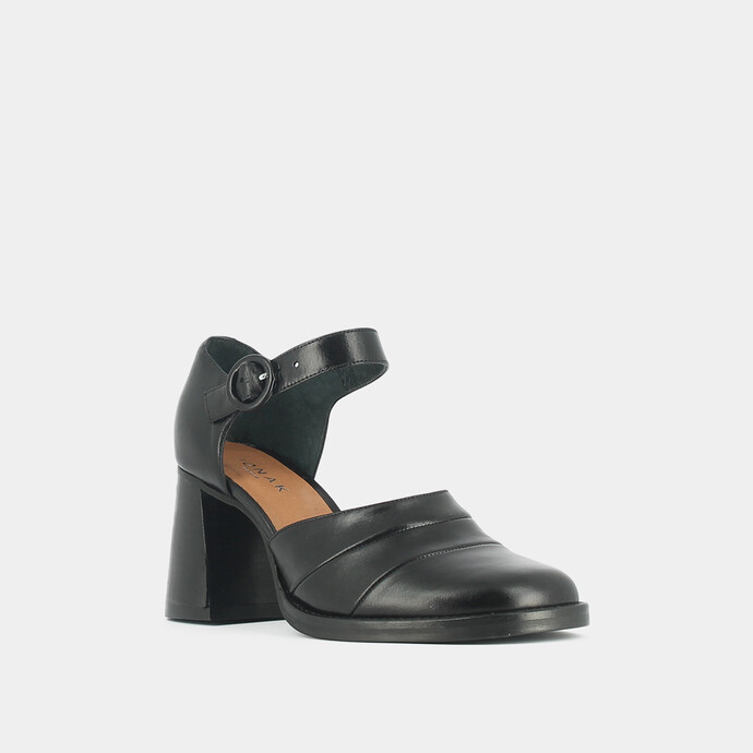 Babies à talons et brides  en cuir noir